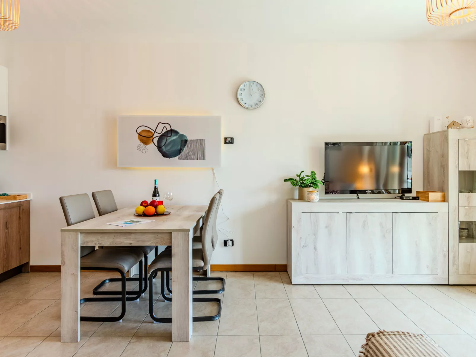 San Vincenzo-Inside