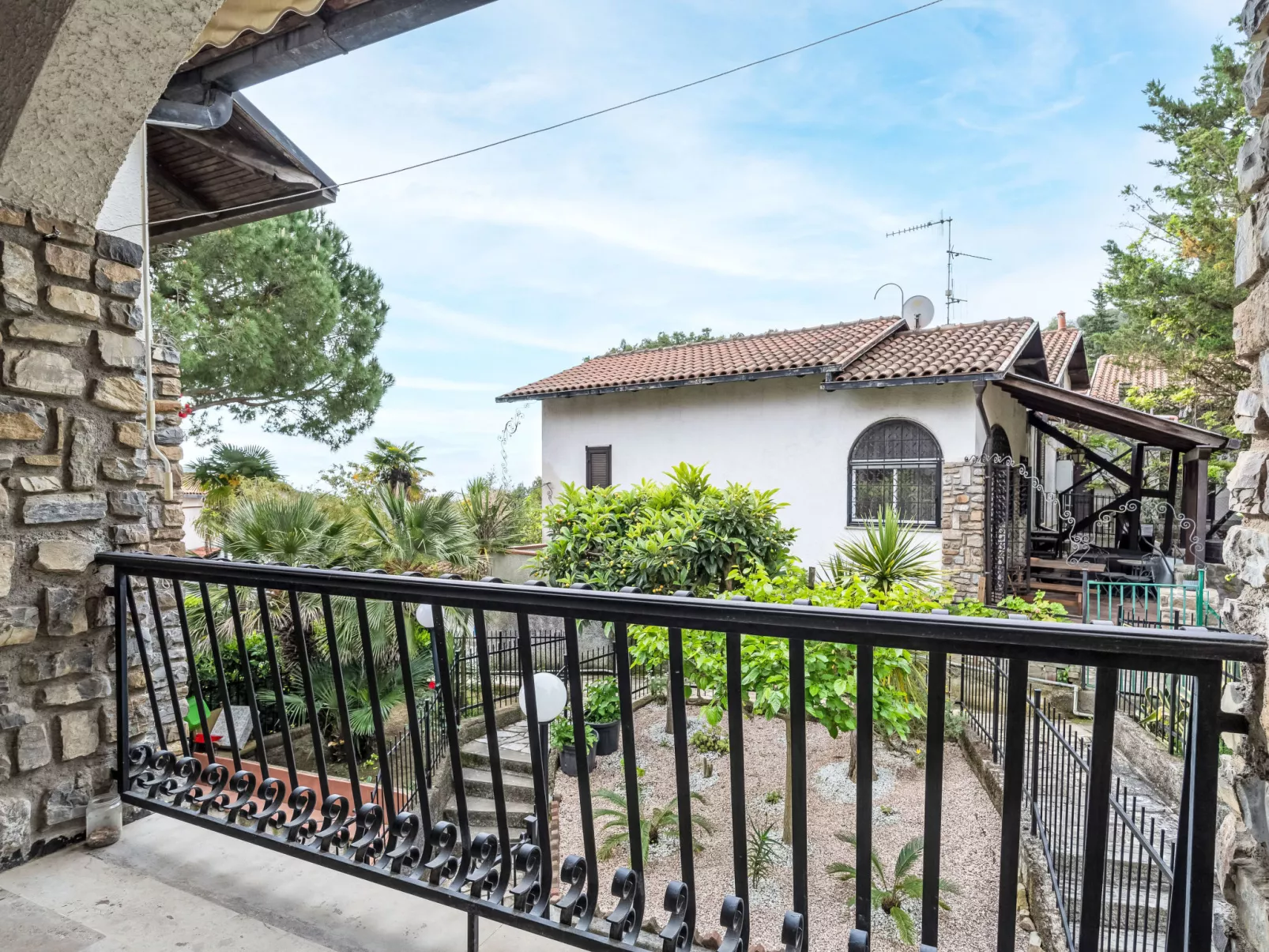 Maison Silvia-Dehors