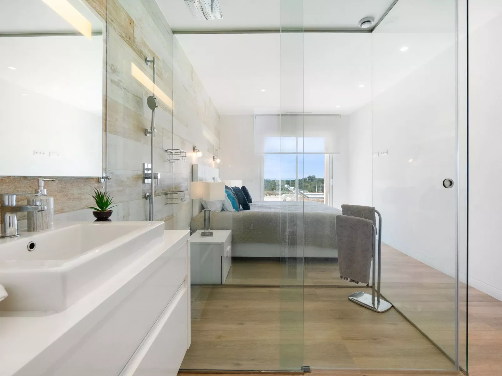 Las Colinas Golf & Country Club-Inside