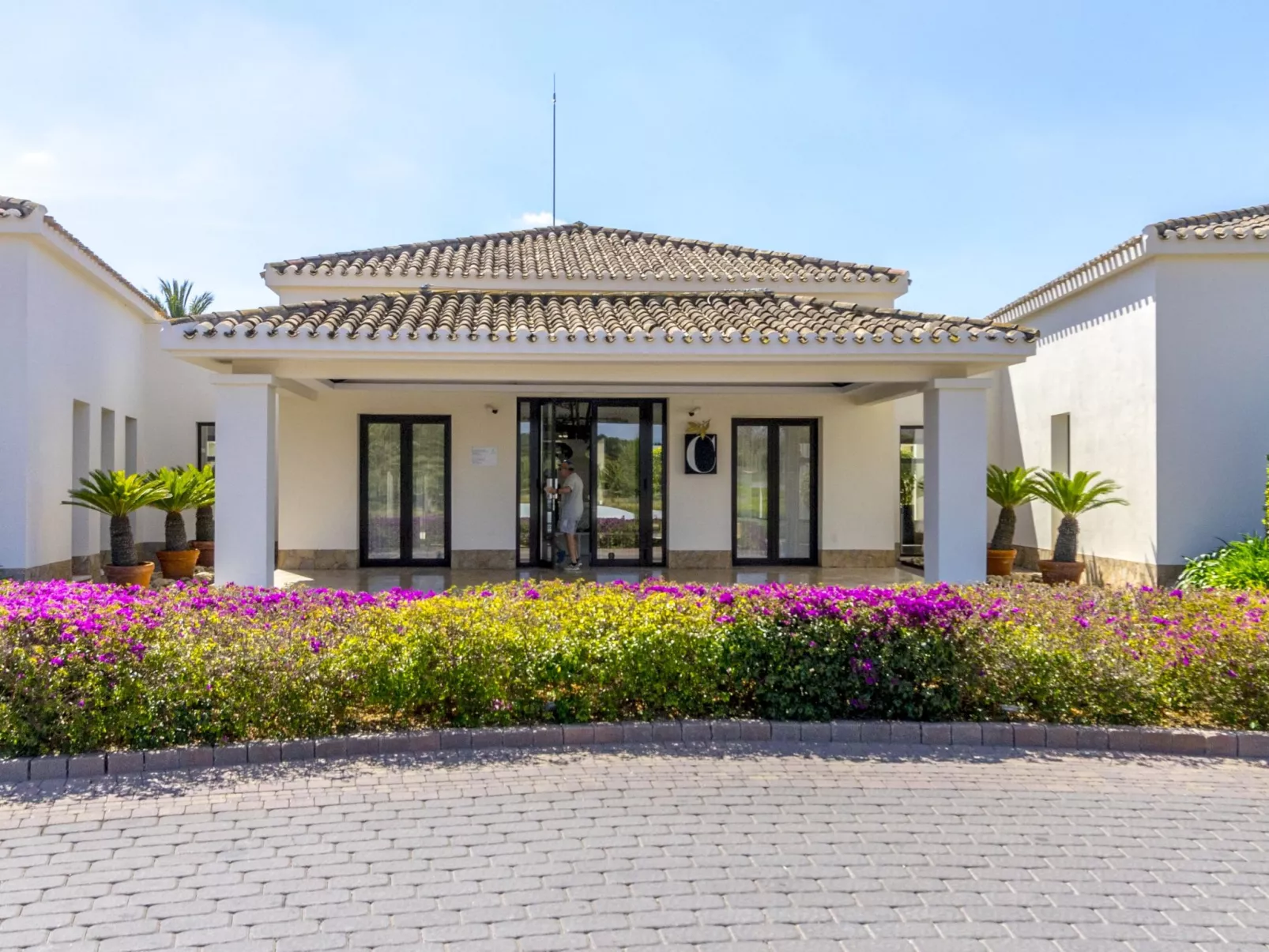 Las Colinas Golf & Country Club-Outside