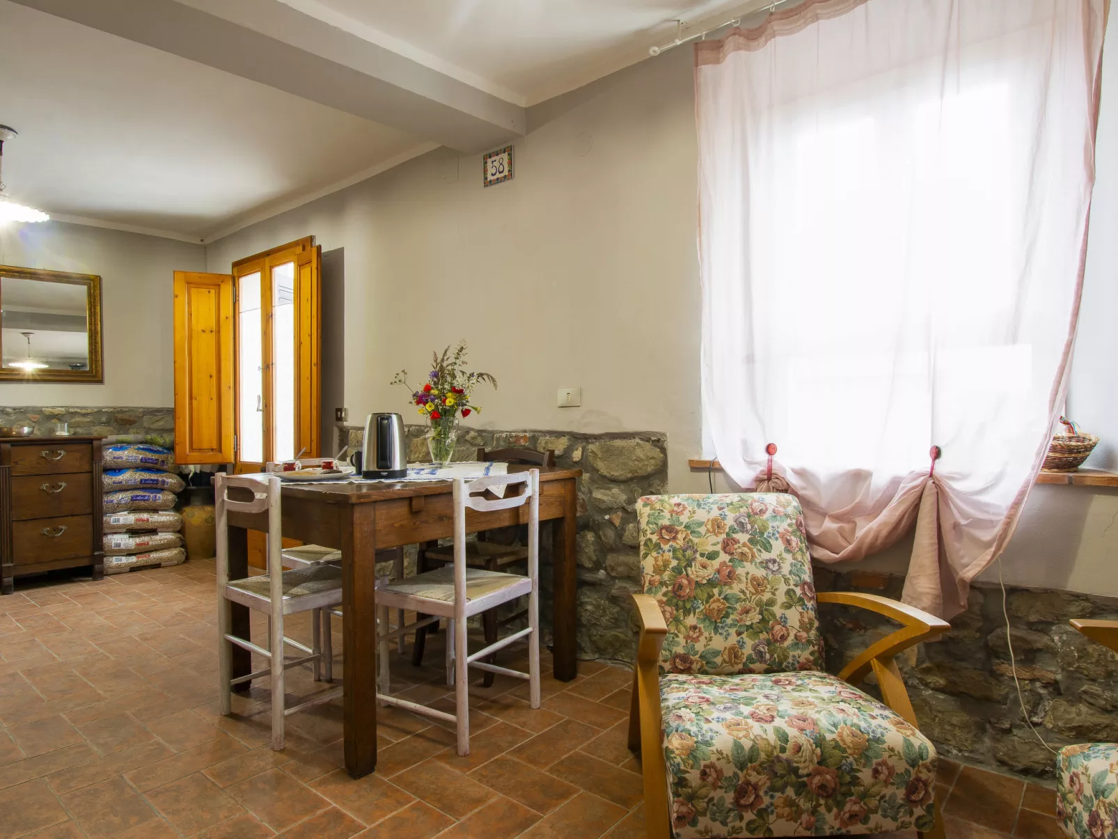 Casa della Fontana-Inside