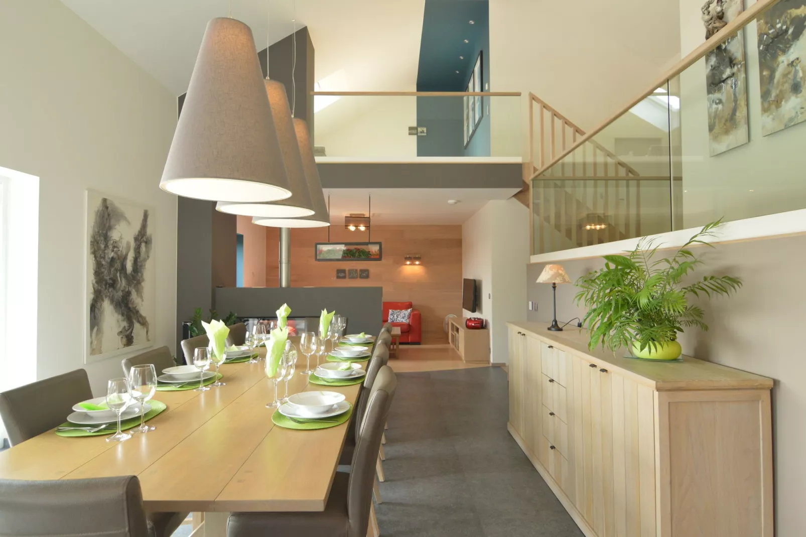 Rêve Orange-Dining room