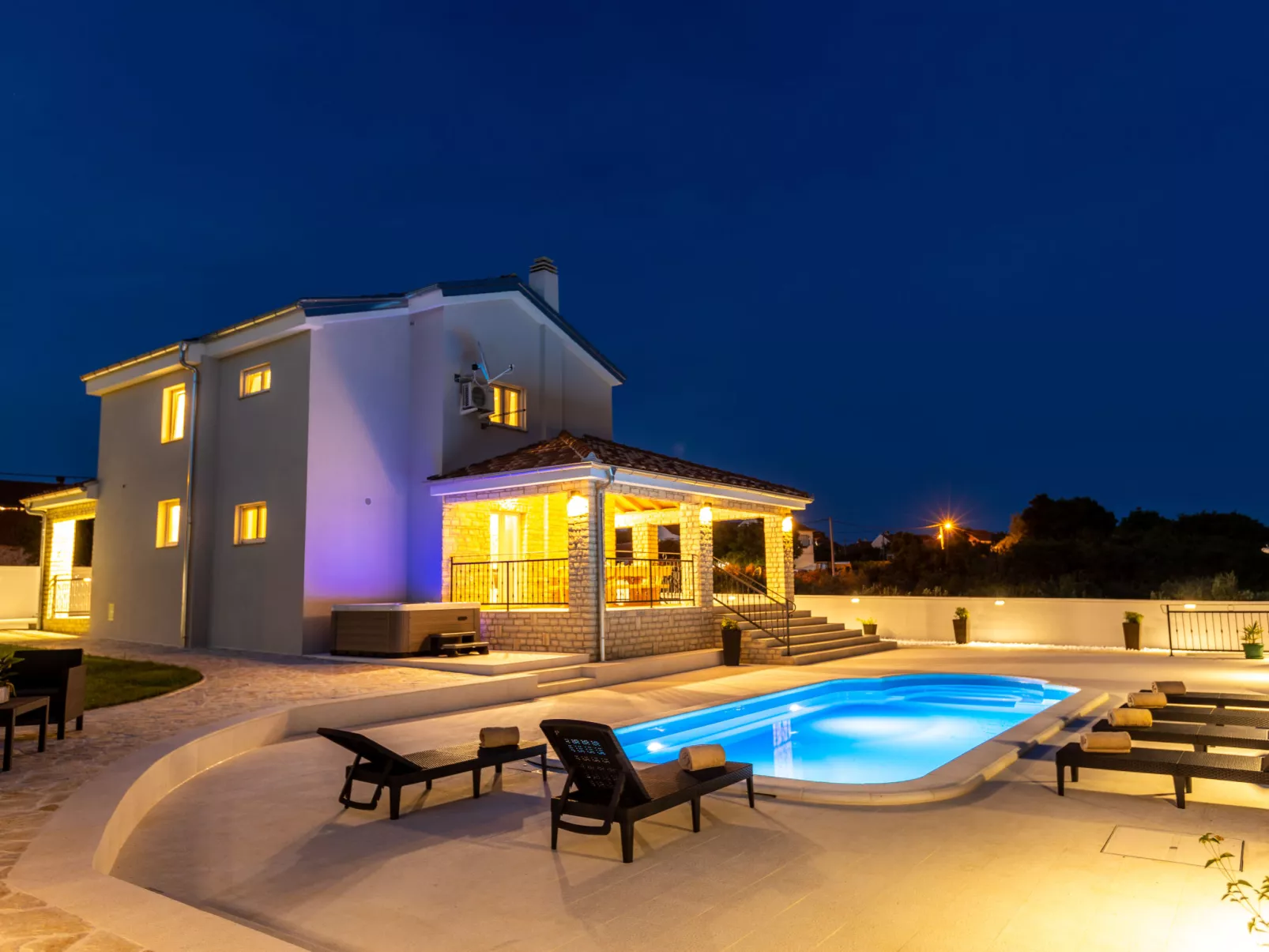 Villa Šime-Outside
