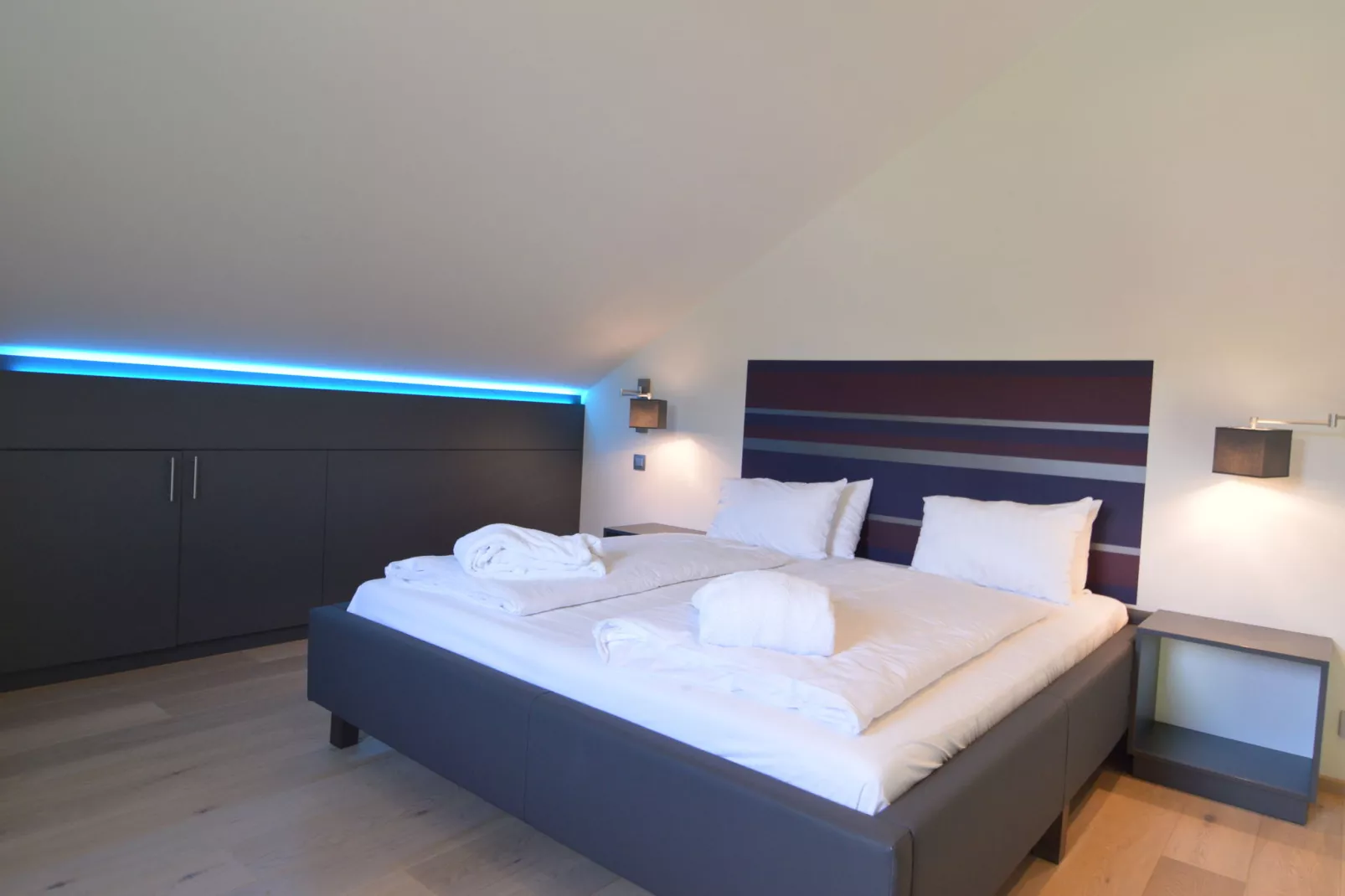 Rêve Orange-Bedroom
