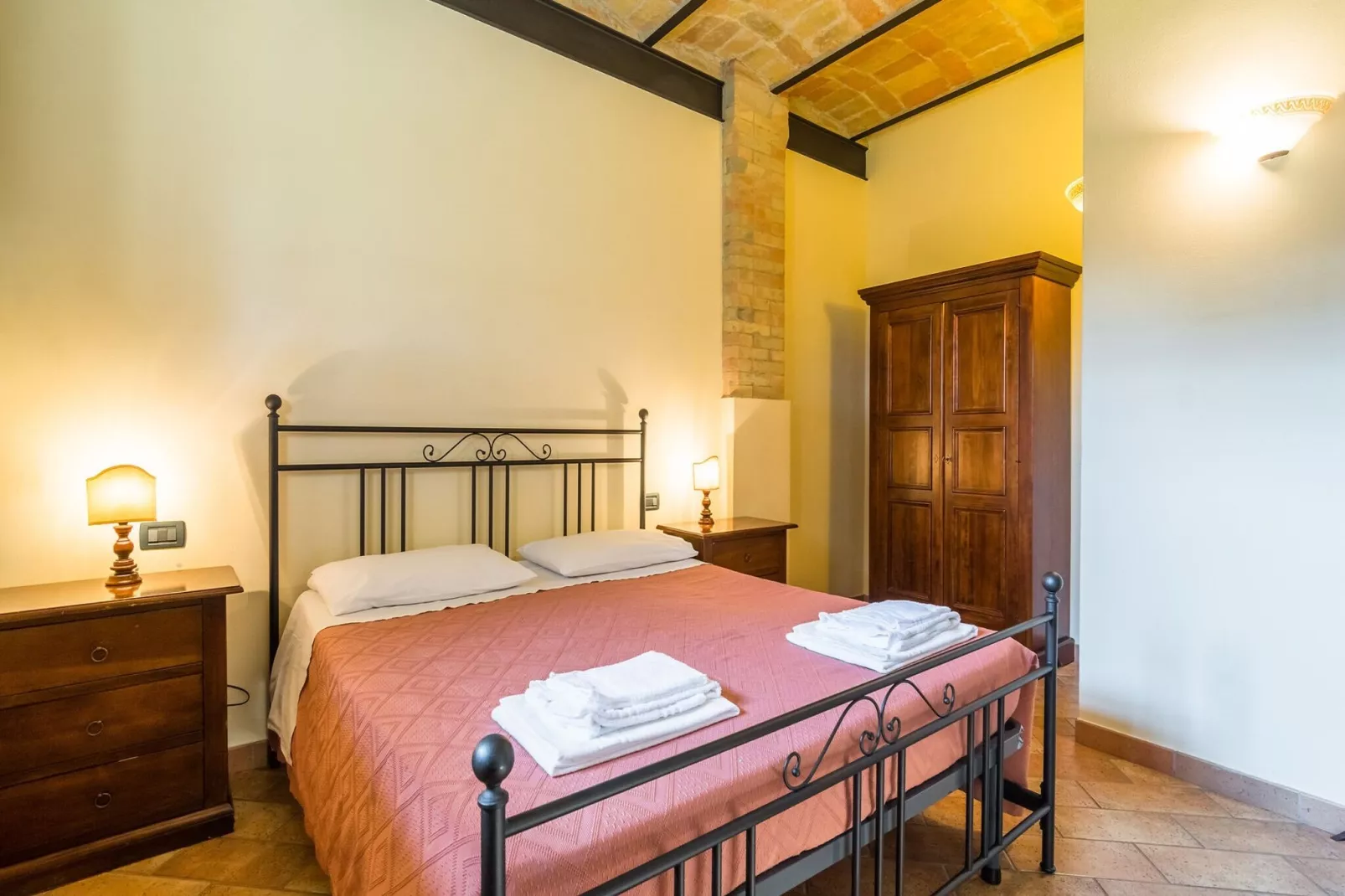 Il Mandorlo-Bedroom