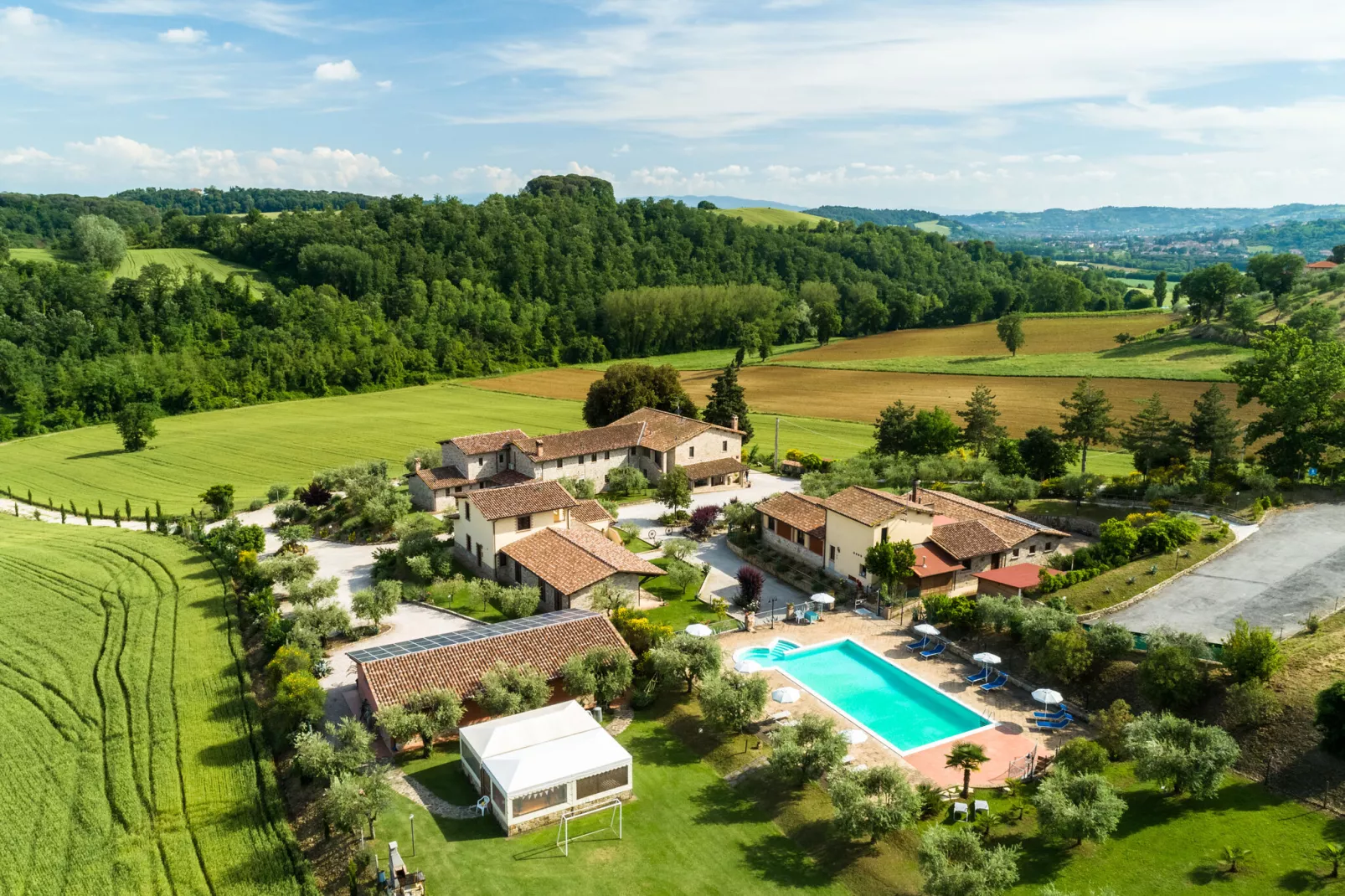 Il Mandorlo-Exterior summer