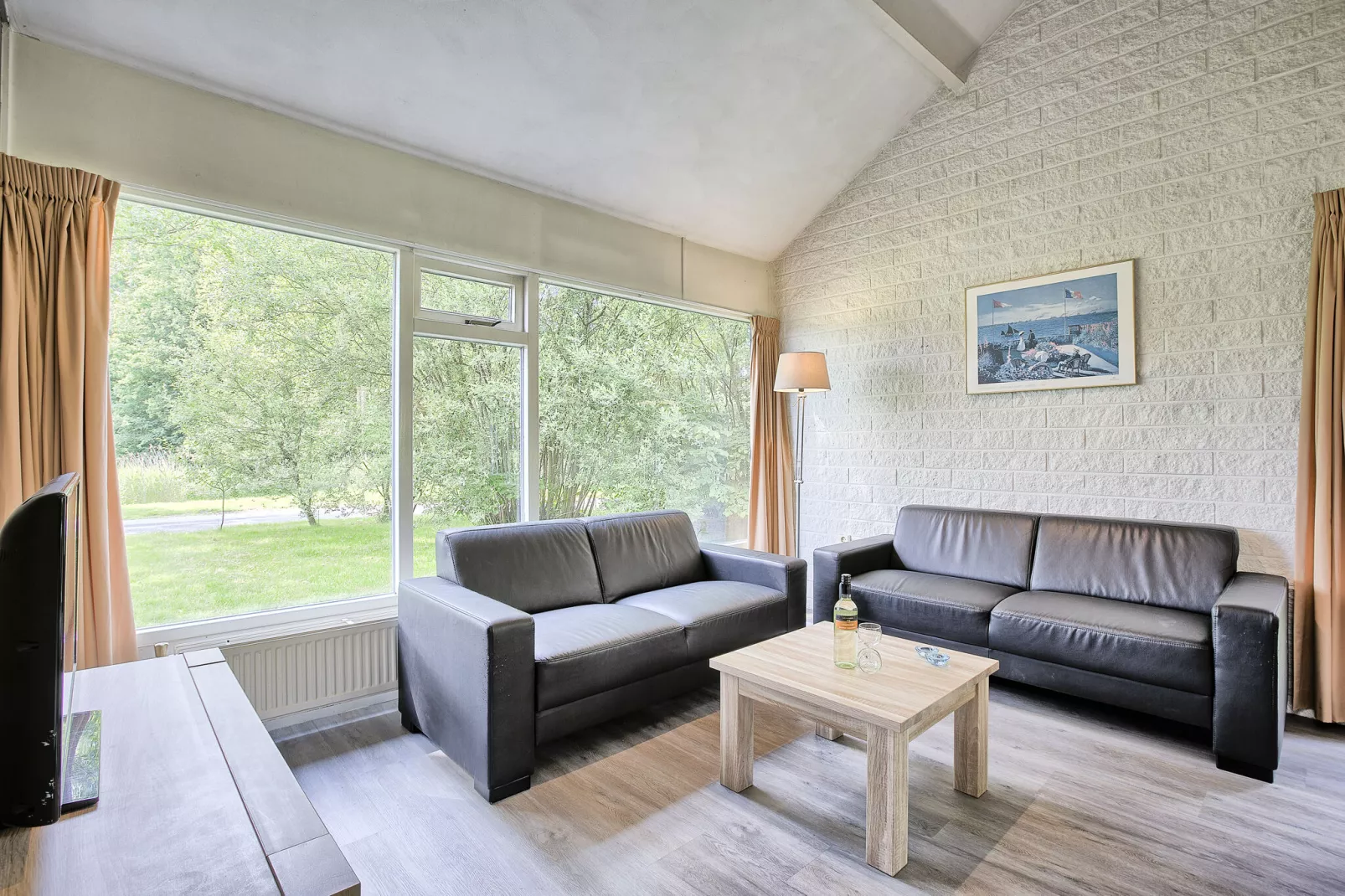 Waterpark De Bloemert 10-Living room