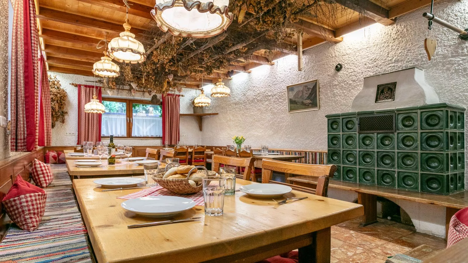 Alpin Hideaway XL-Dining room