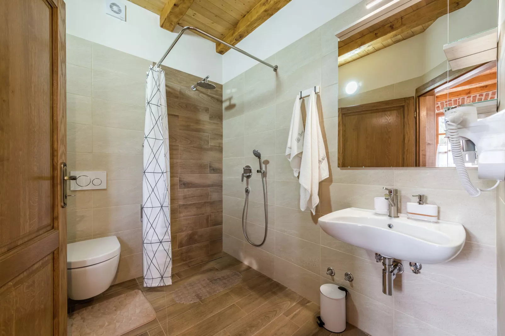 Villa Dumina-Bathroom