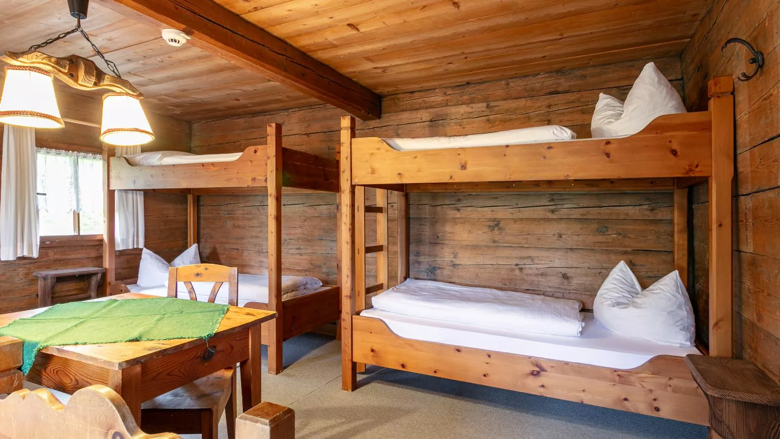 Alpin Hideaway XL-Bedroom