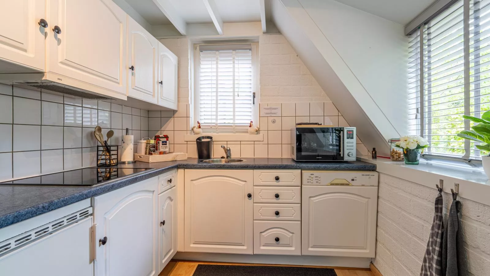 Sonnig Punthuys-Kitchen