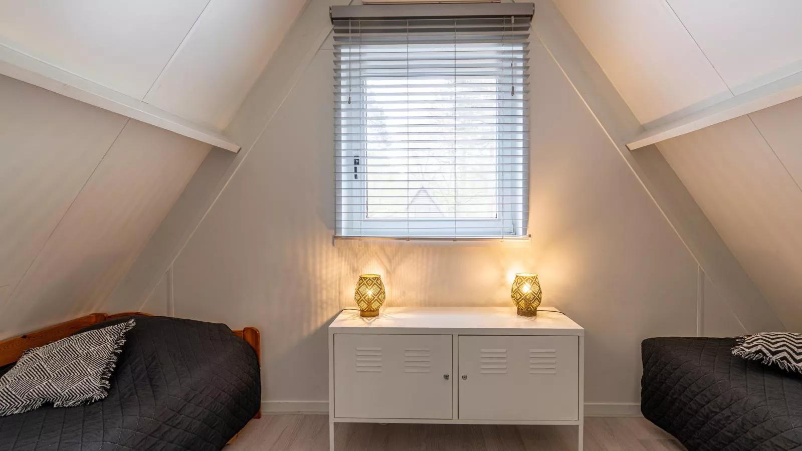 Sonnig Punthuys-Bedroom