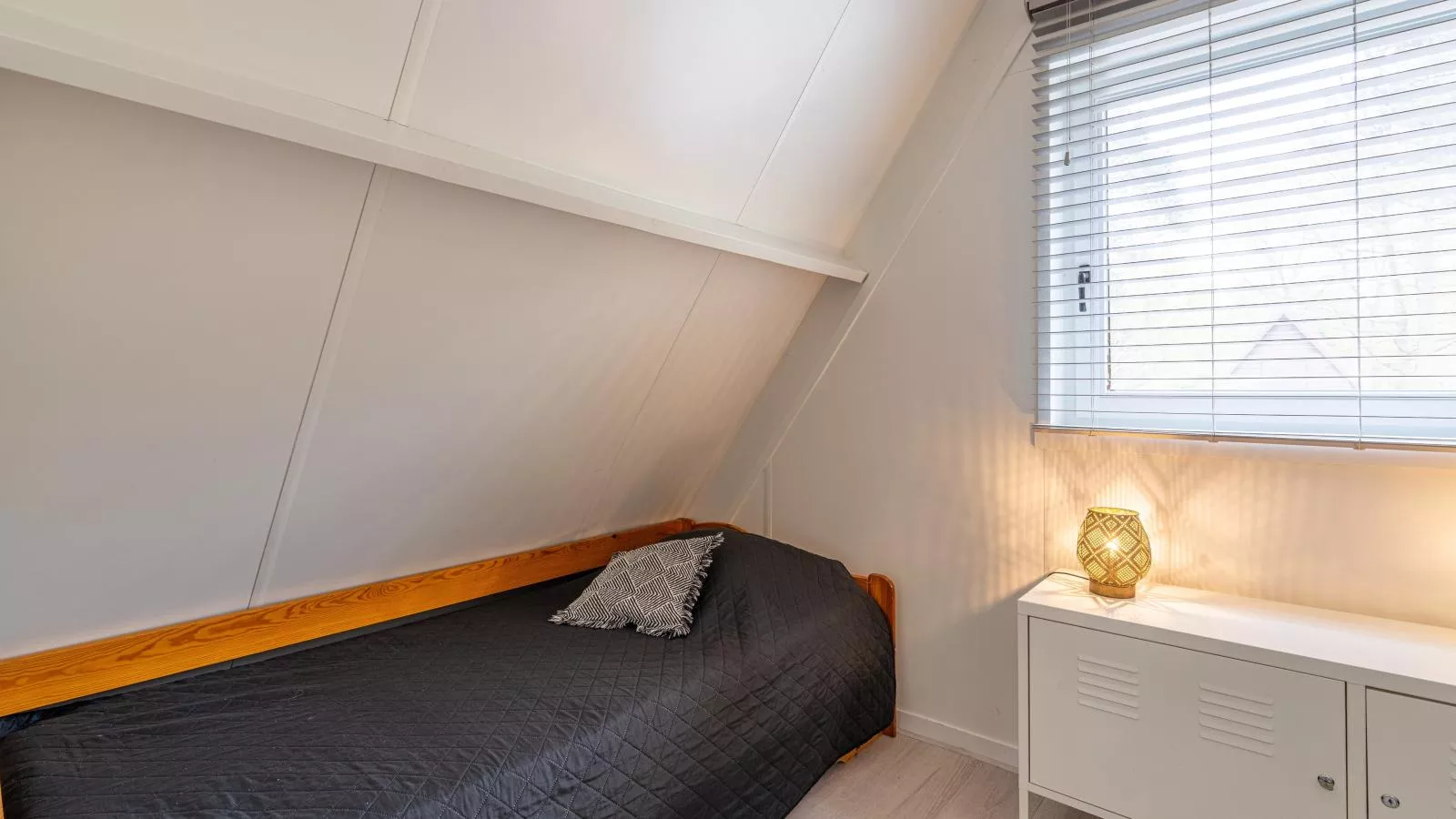Sonnig Punthuys-Bedroom