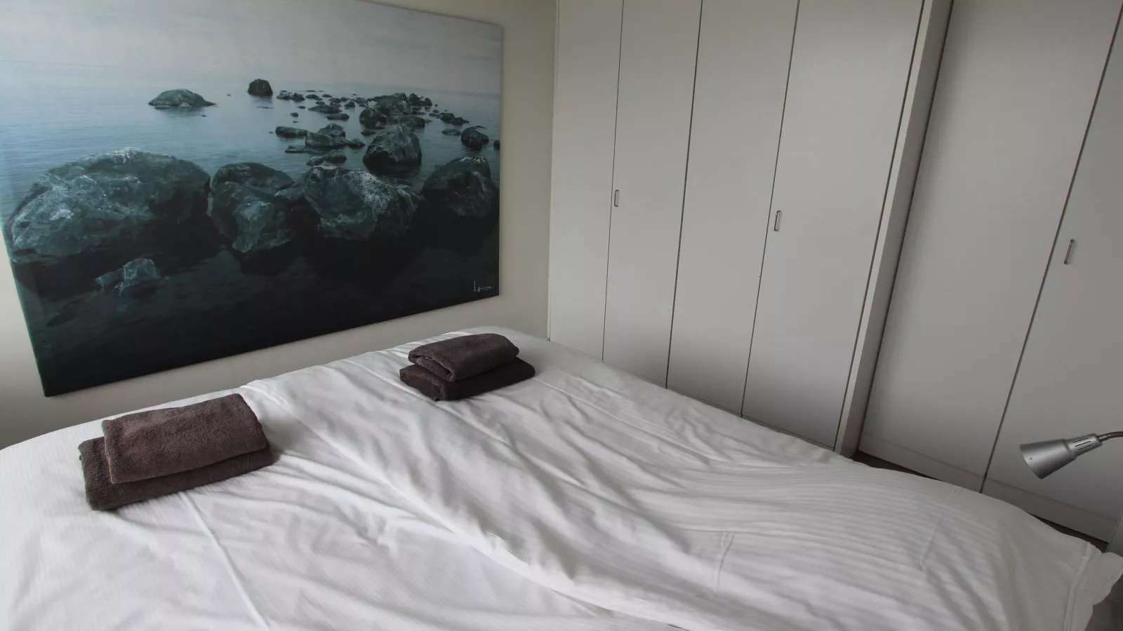 Beachhouse I-Bedroom