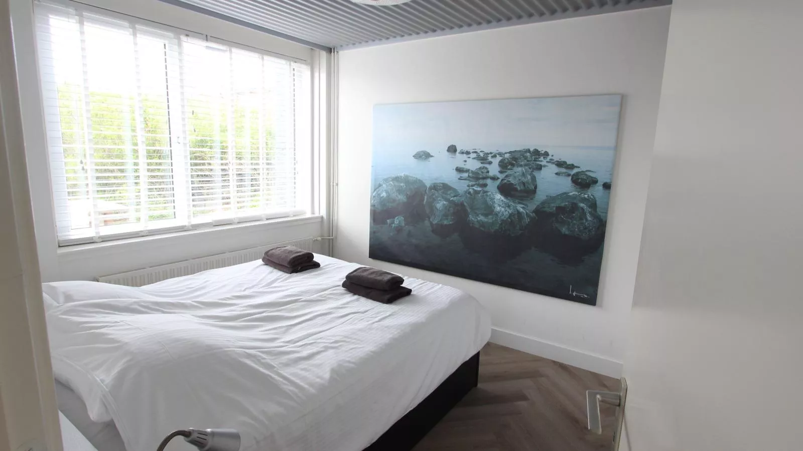 Beachhouse I-Bedroom