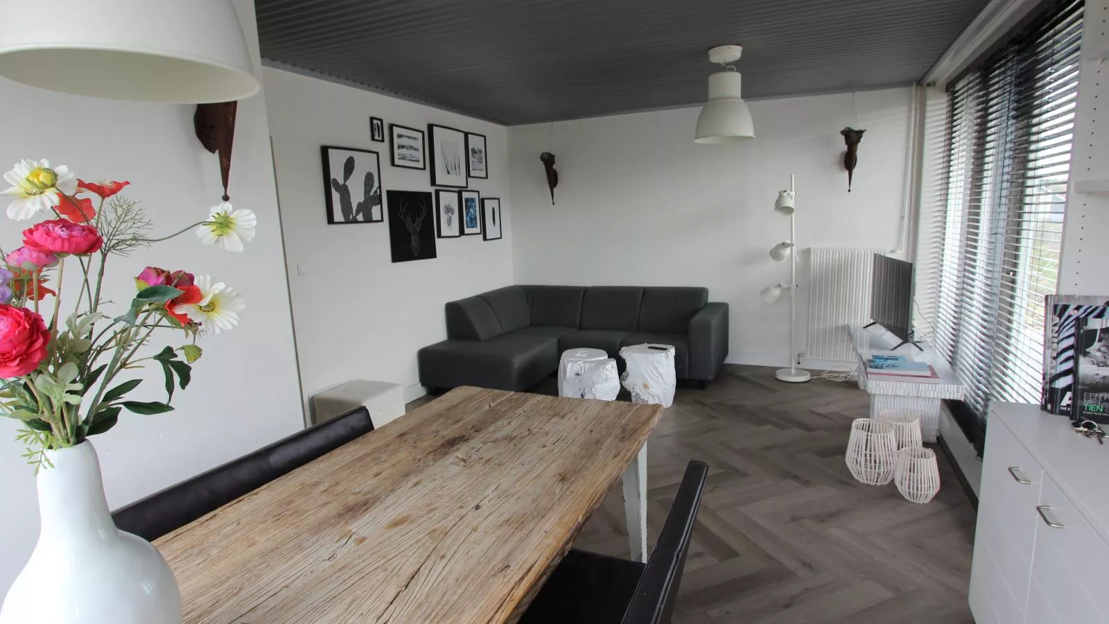 Beachhouse I-Dining room