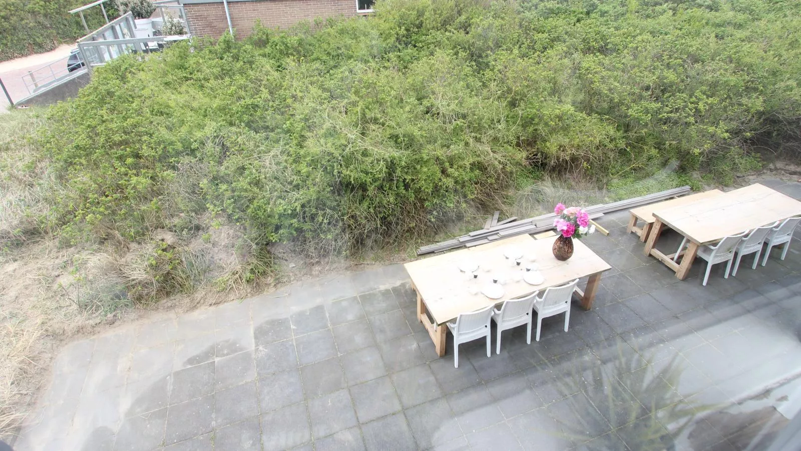 Beachhouse II-Dining room