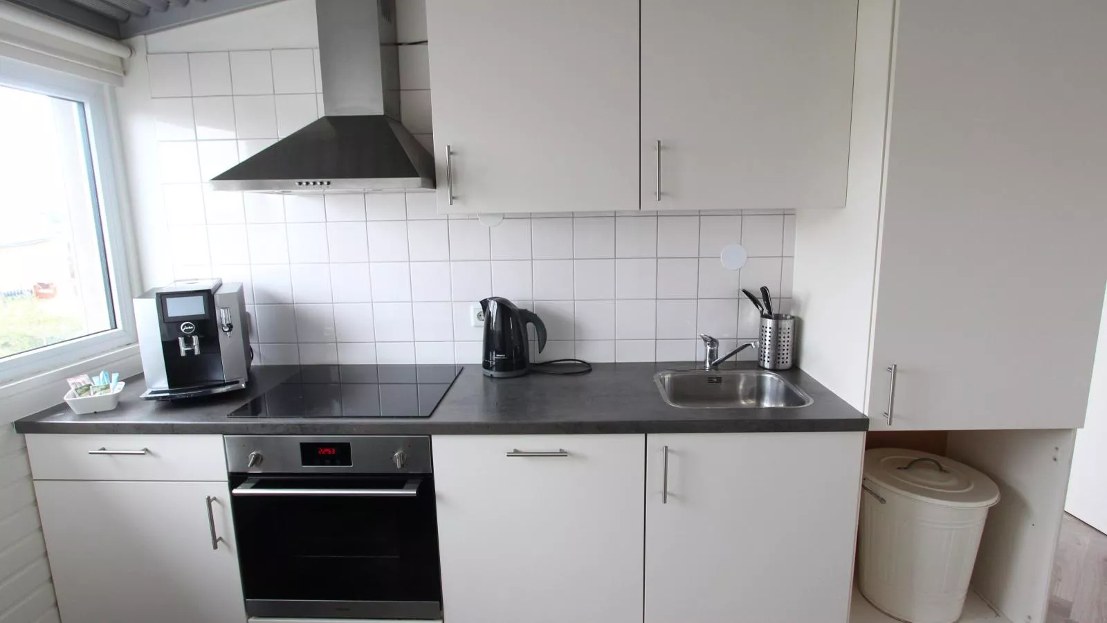 Beachhouse II-Kitchen