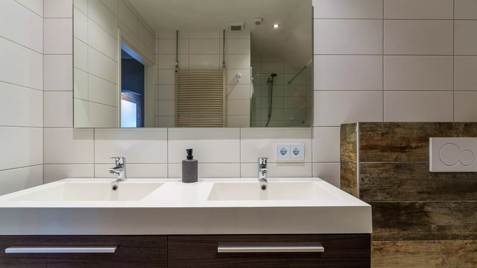 Achter de Vijf Linden-Bathroom