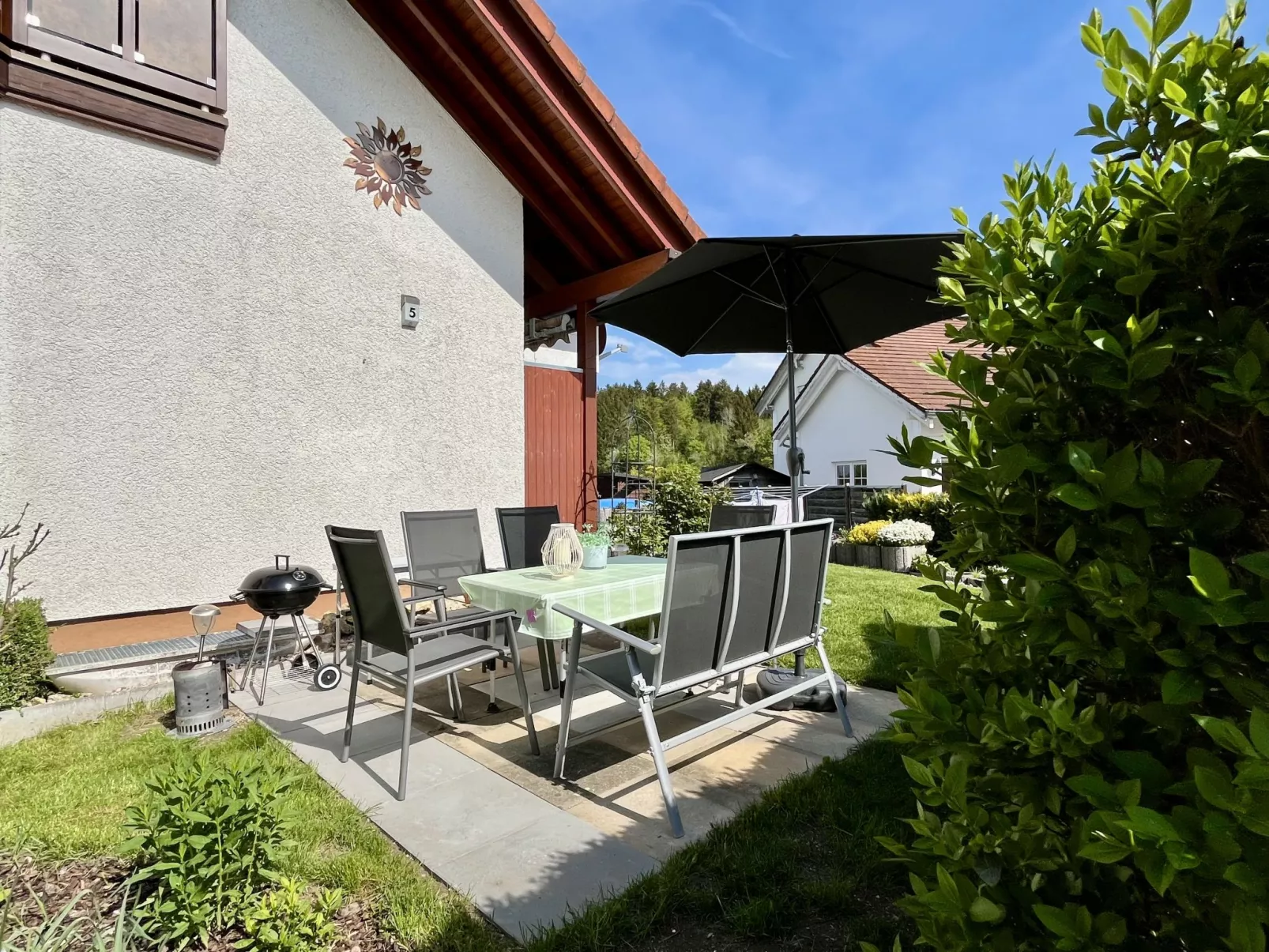 Haus an der Sonne-Outside