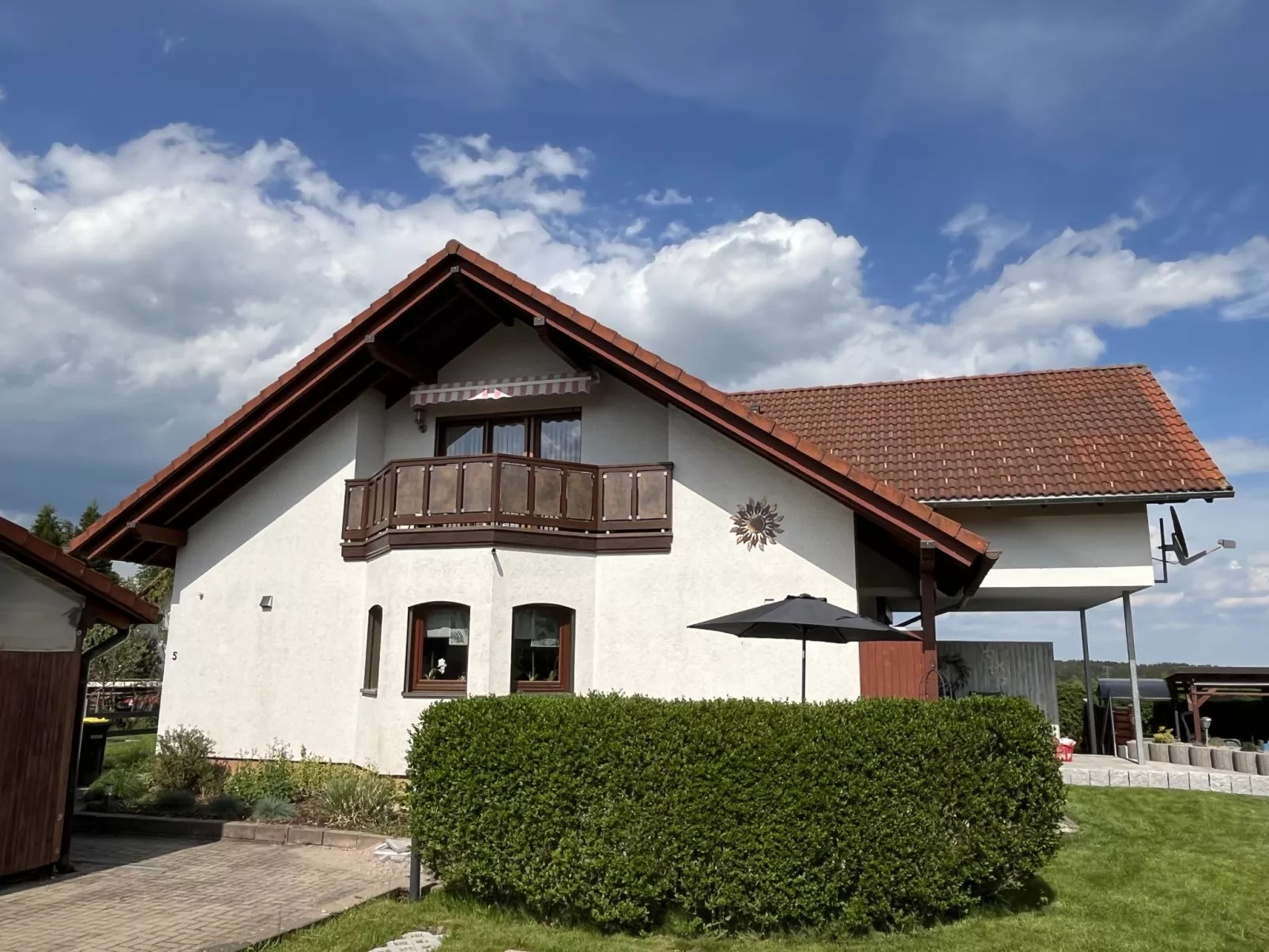 Haus an der Sonne-Outside