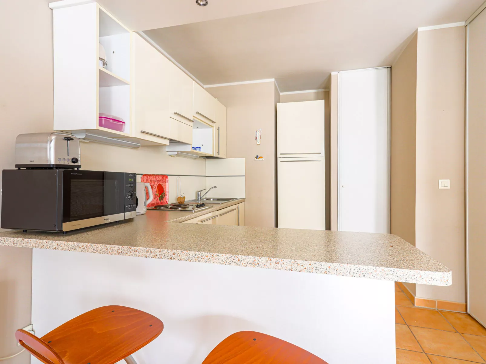 Les Balcons de Port Nicea-Inside