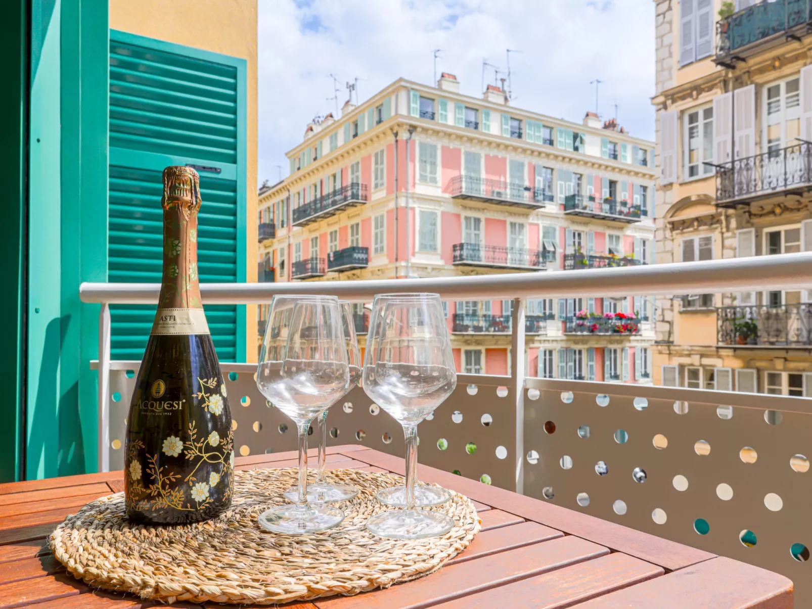 Les Balcons de Port Nicea-Outside