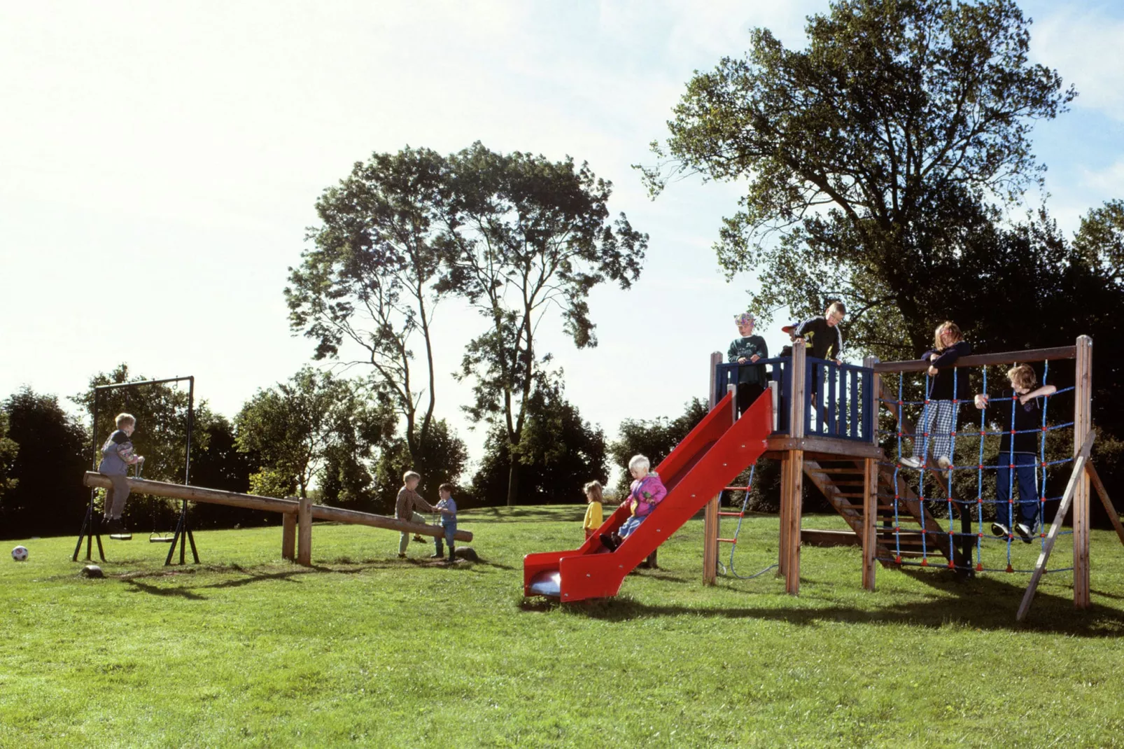 Dat Oole Huus 1-Gardens summer