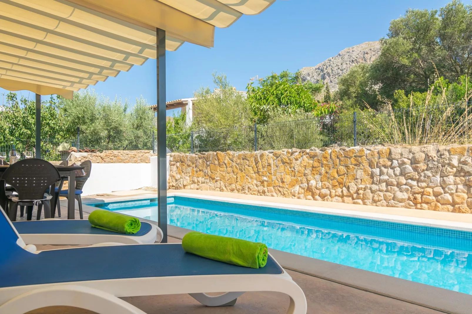 Can Clavell-Exterior summer