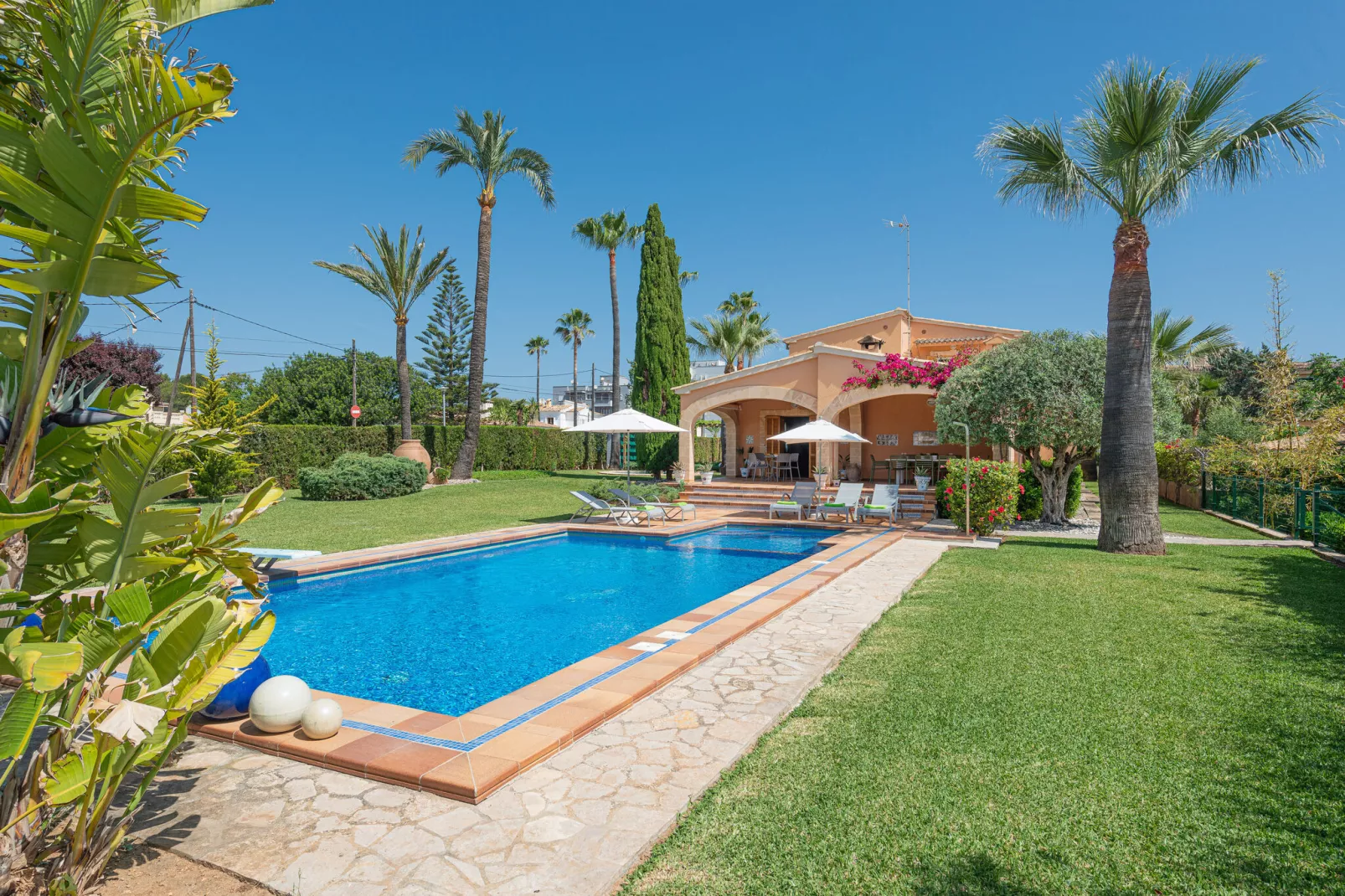 Mulholland Villa-Piscine