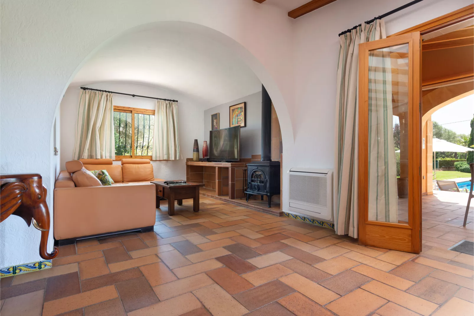 Mulholland Villa-Salon