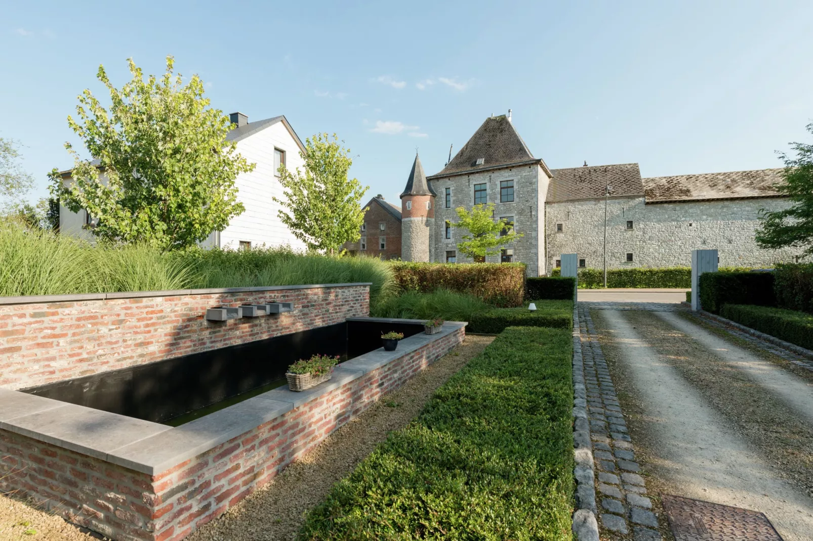 Le Grenier du Gerny-Gardens summer