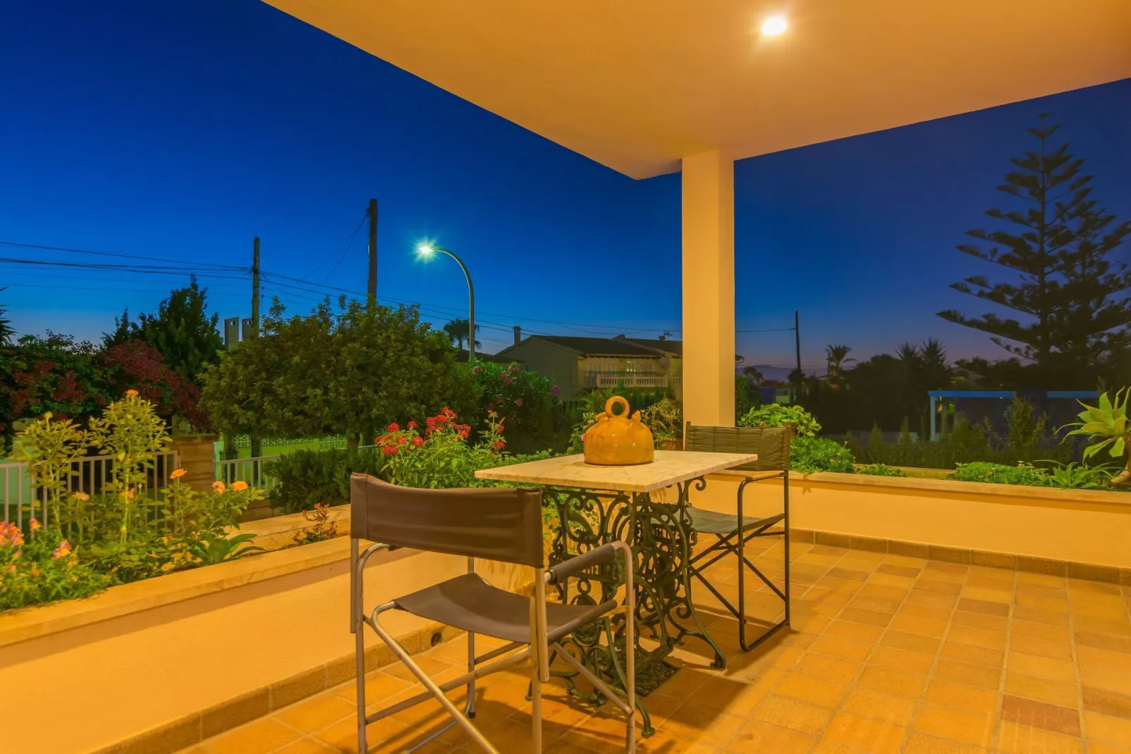 Can Moragues & Martorell-Exterior summer