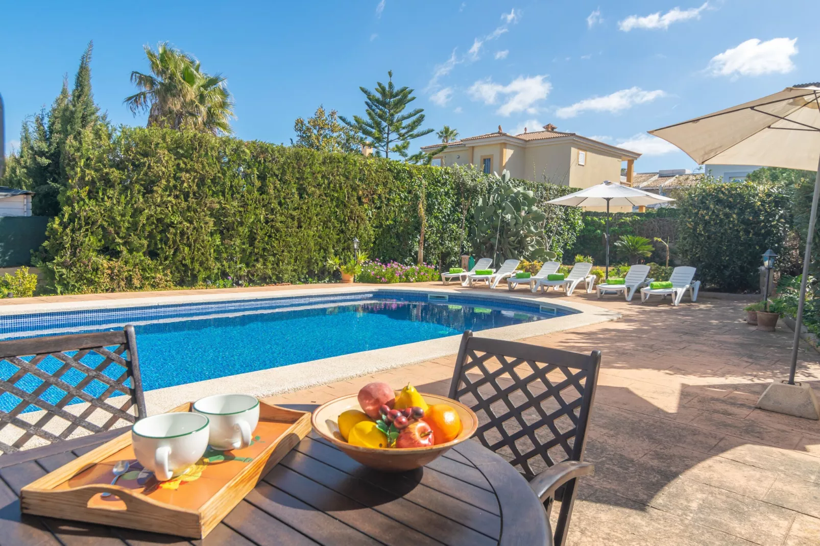 Can Moragues & Martorell-Exterior summer