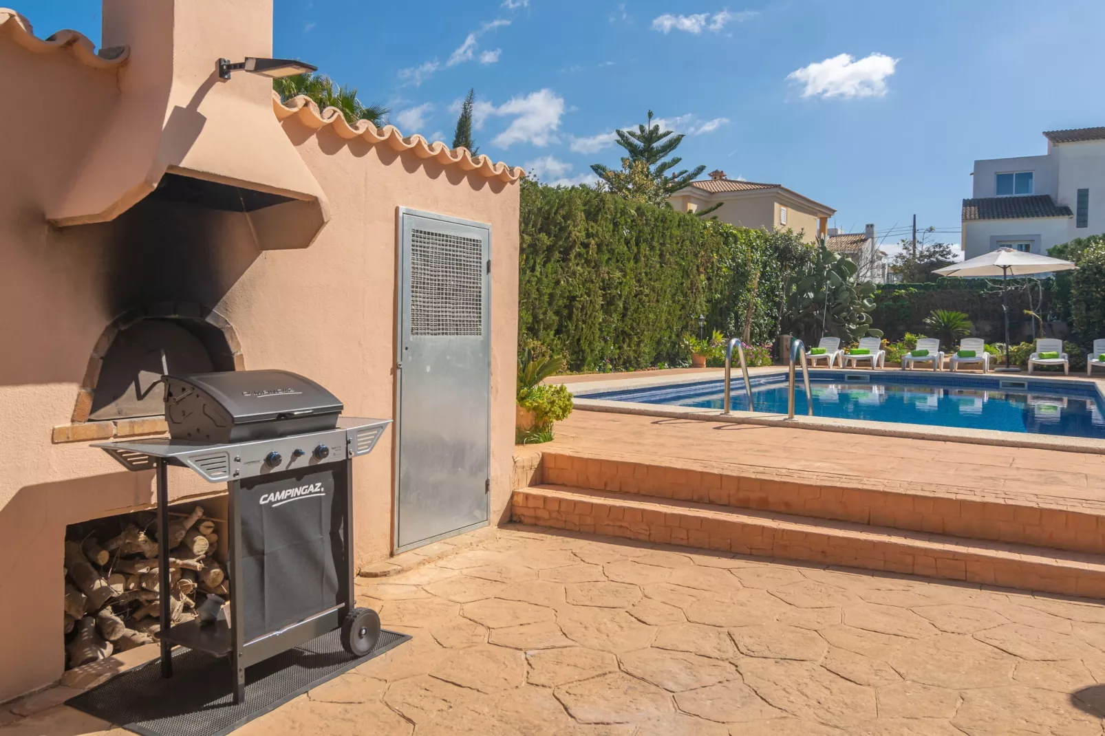 Can Moragues & Martorell-Exterior summer