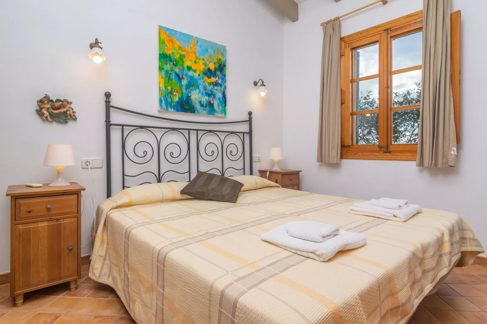 Can Pintat-Bedroom