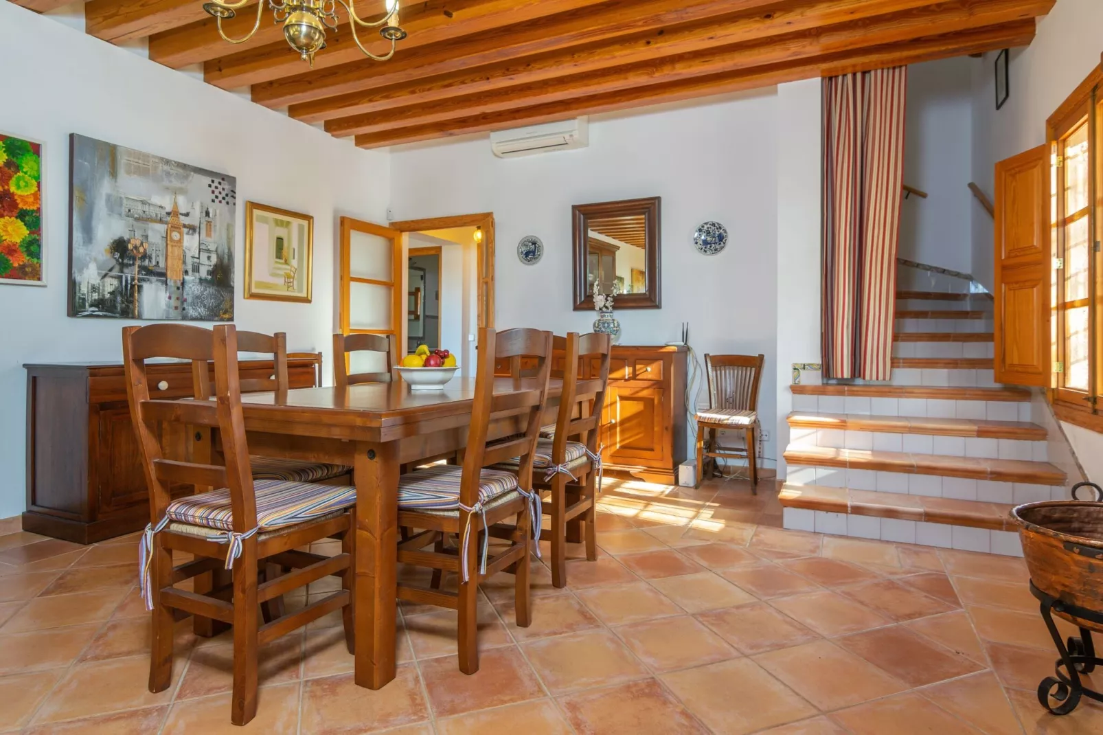 Can Pintat-Dining room