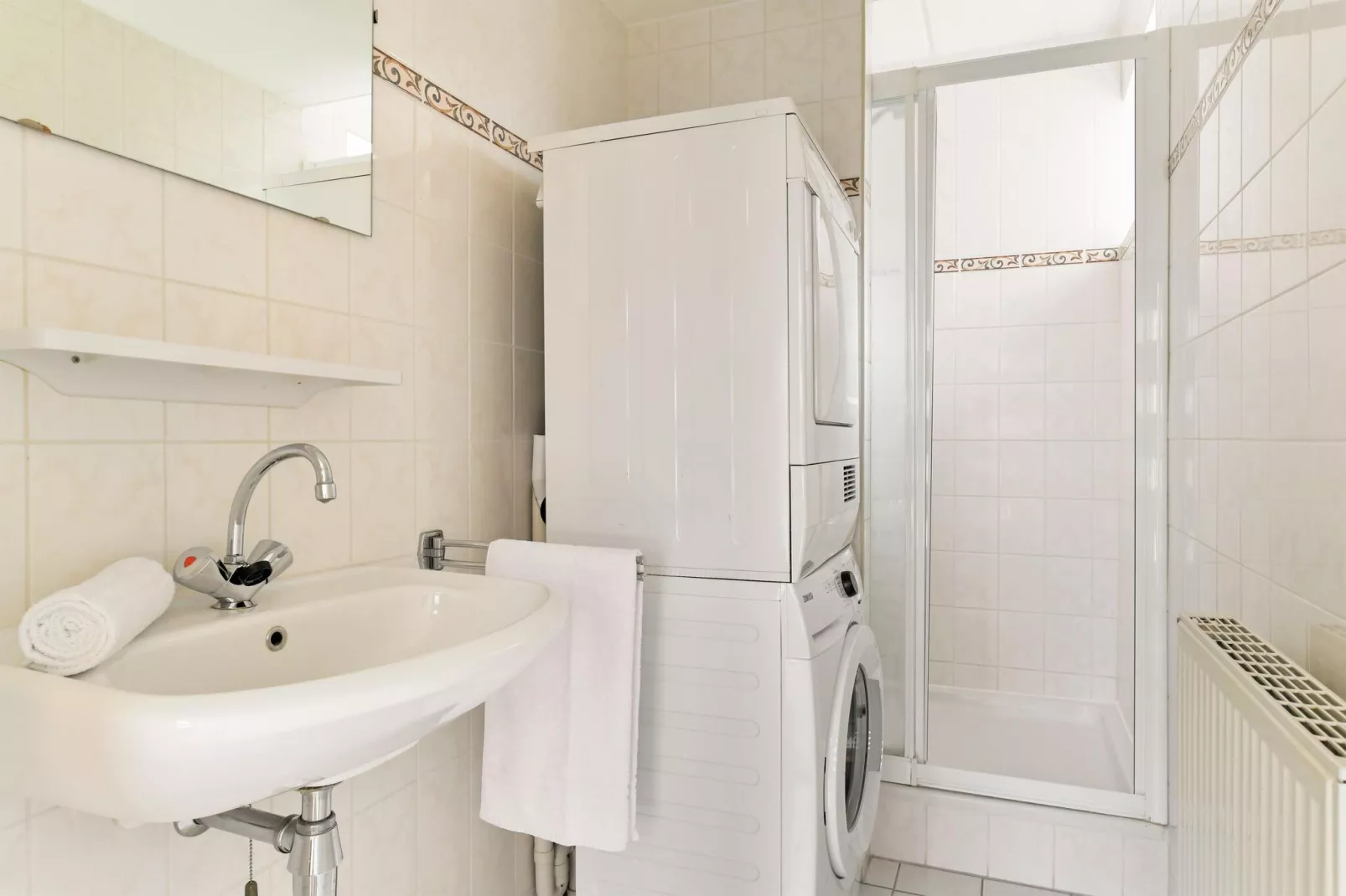Waterpark De Bloemert 16-Bathroom