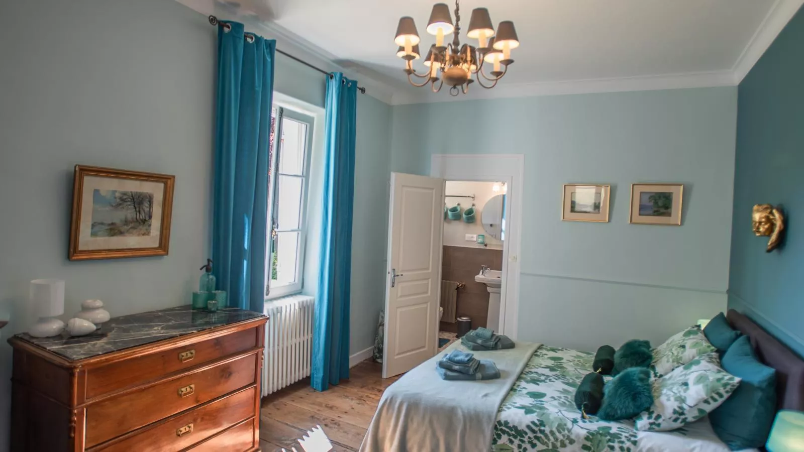 Gîte Côté Rivière-Bedroom