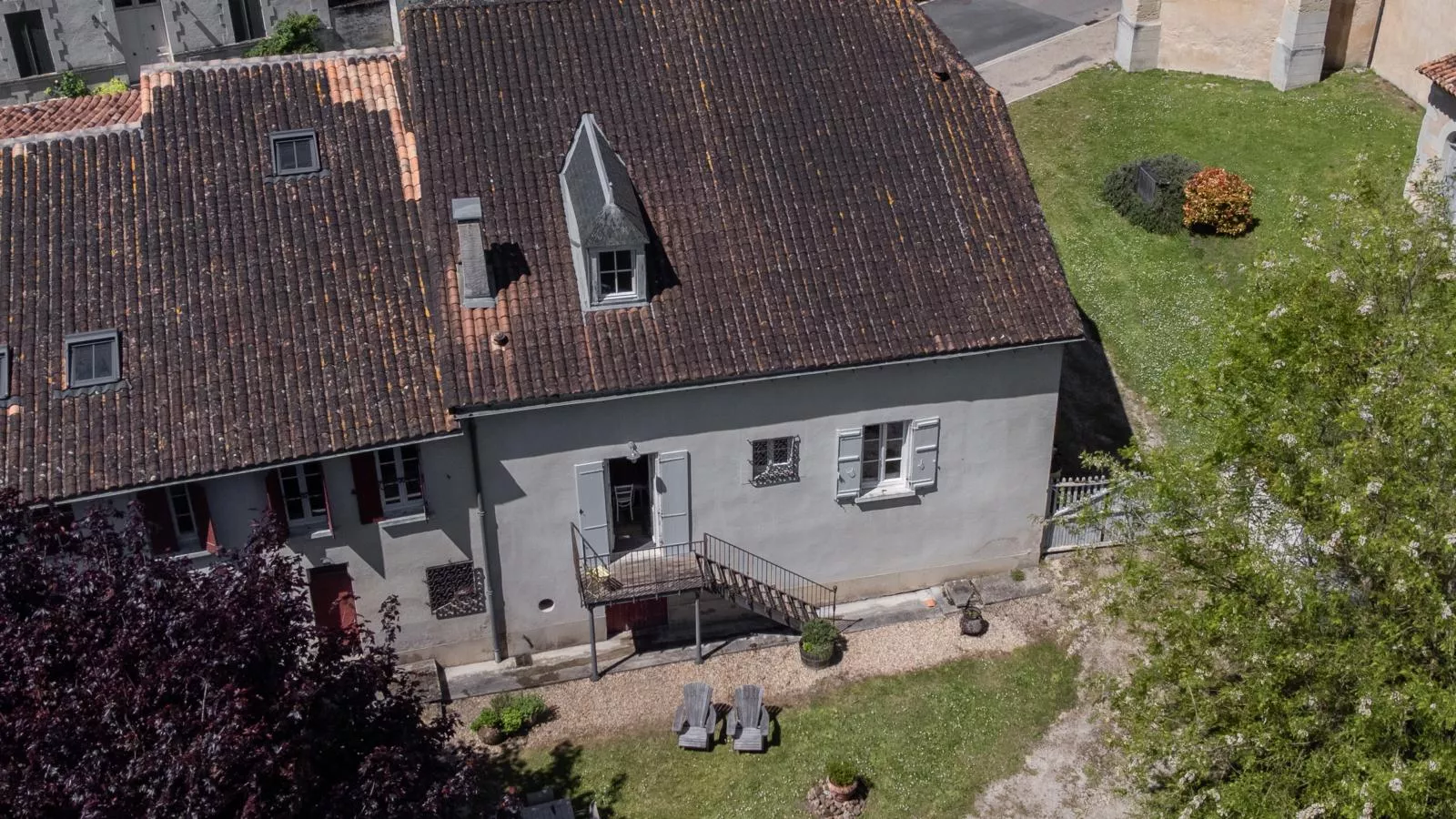 Gîte Côté Rivière-Exterior summer