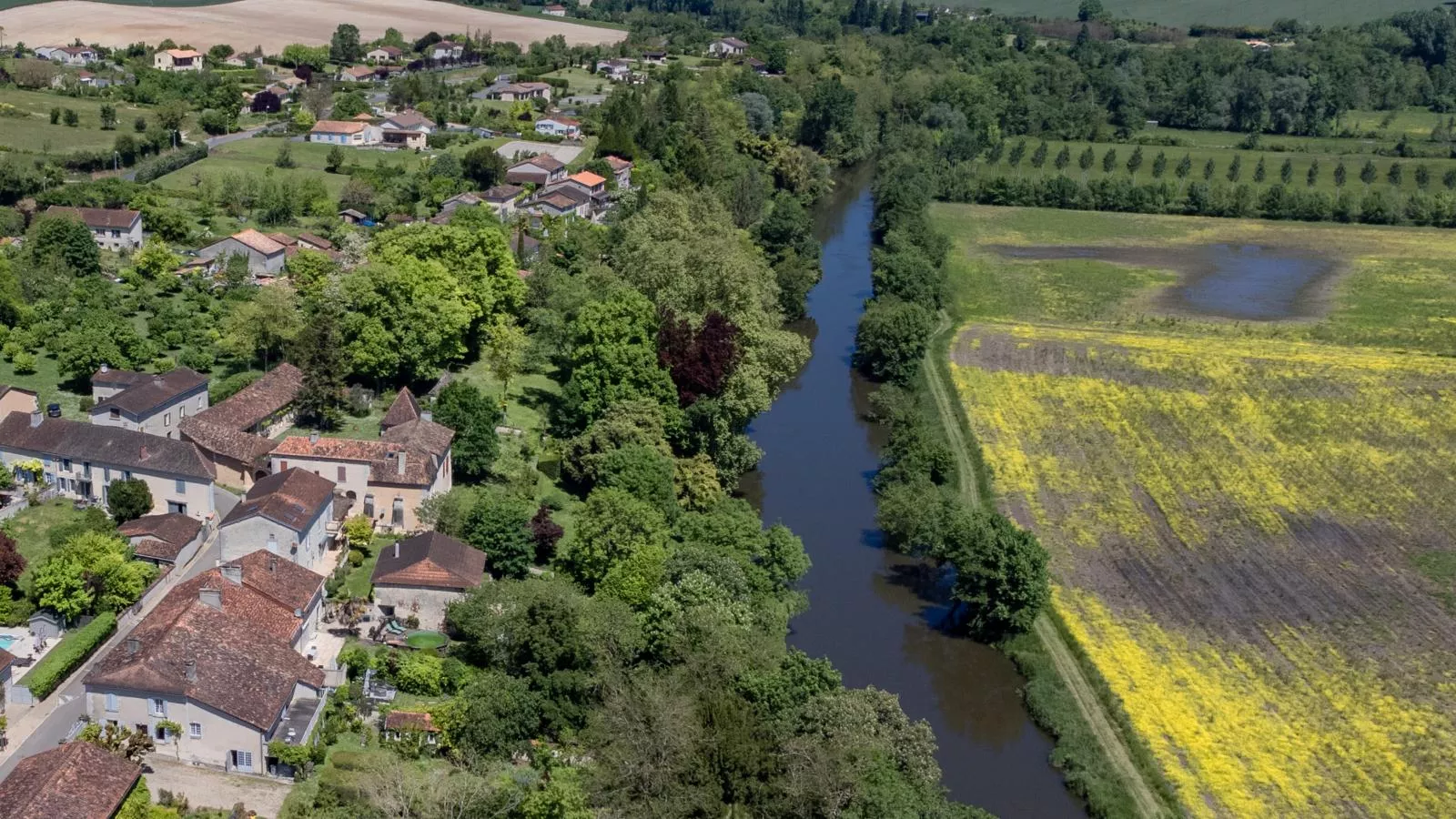 Gîte Côté Rivière-Water view