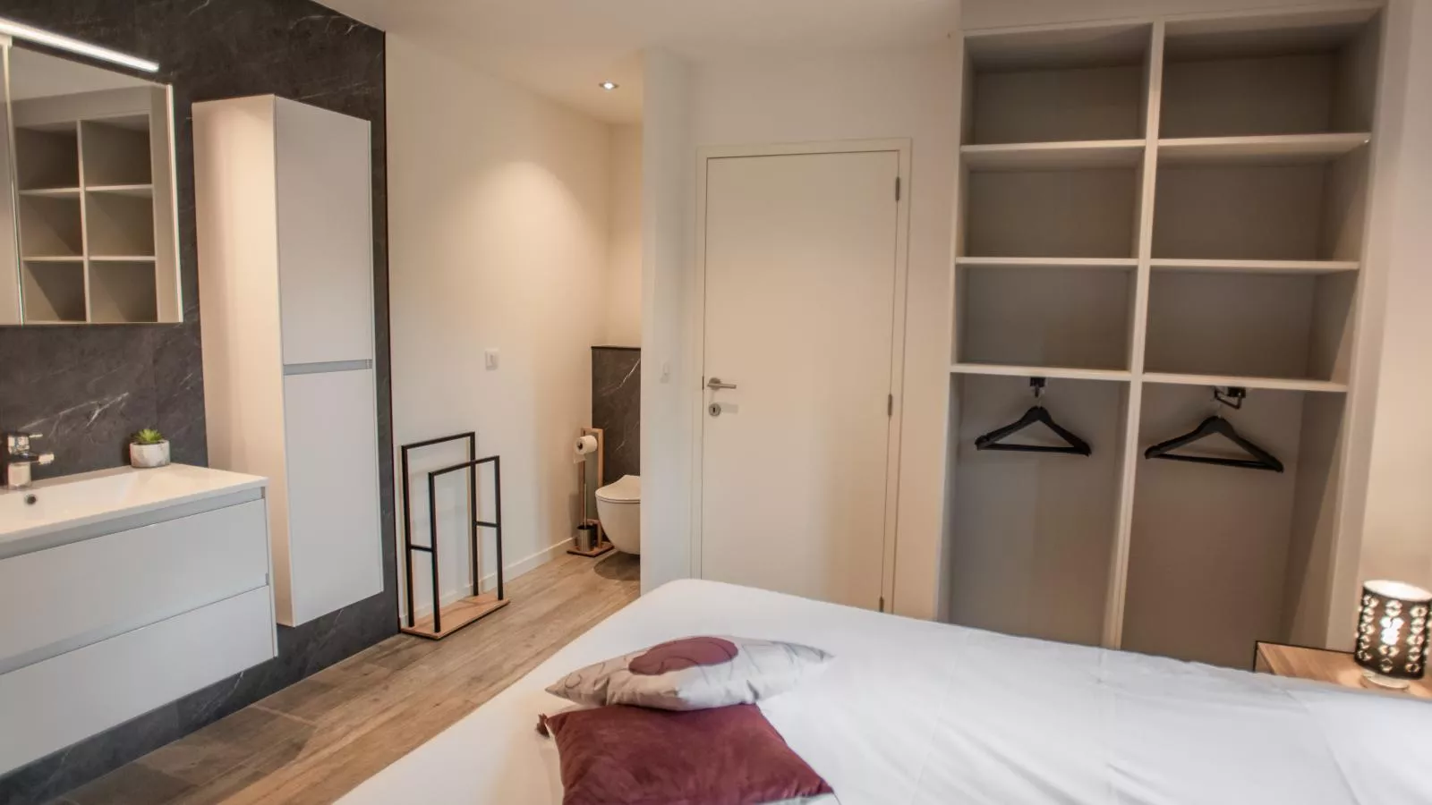 Le Lac Bleu 20-Chambre