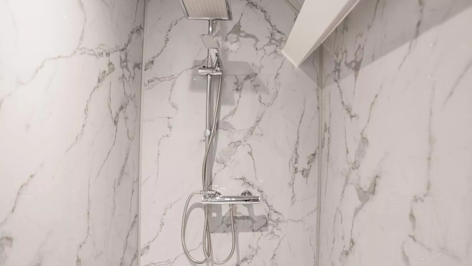 Lac Bleu nr 19-Badezimmer