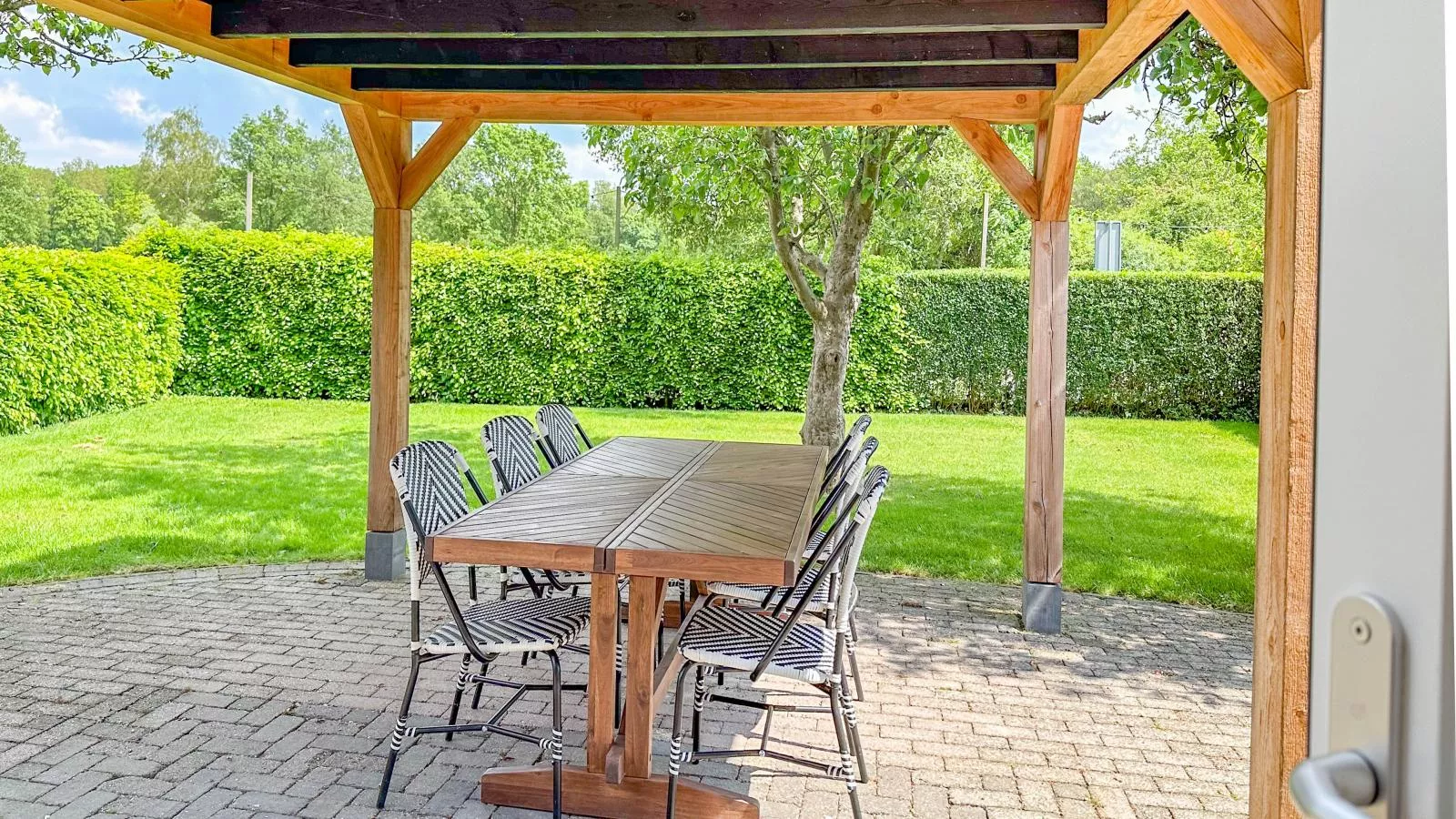 Alpacafarm Vorstenbosch-Terrace balcony