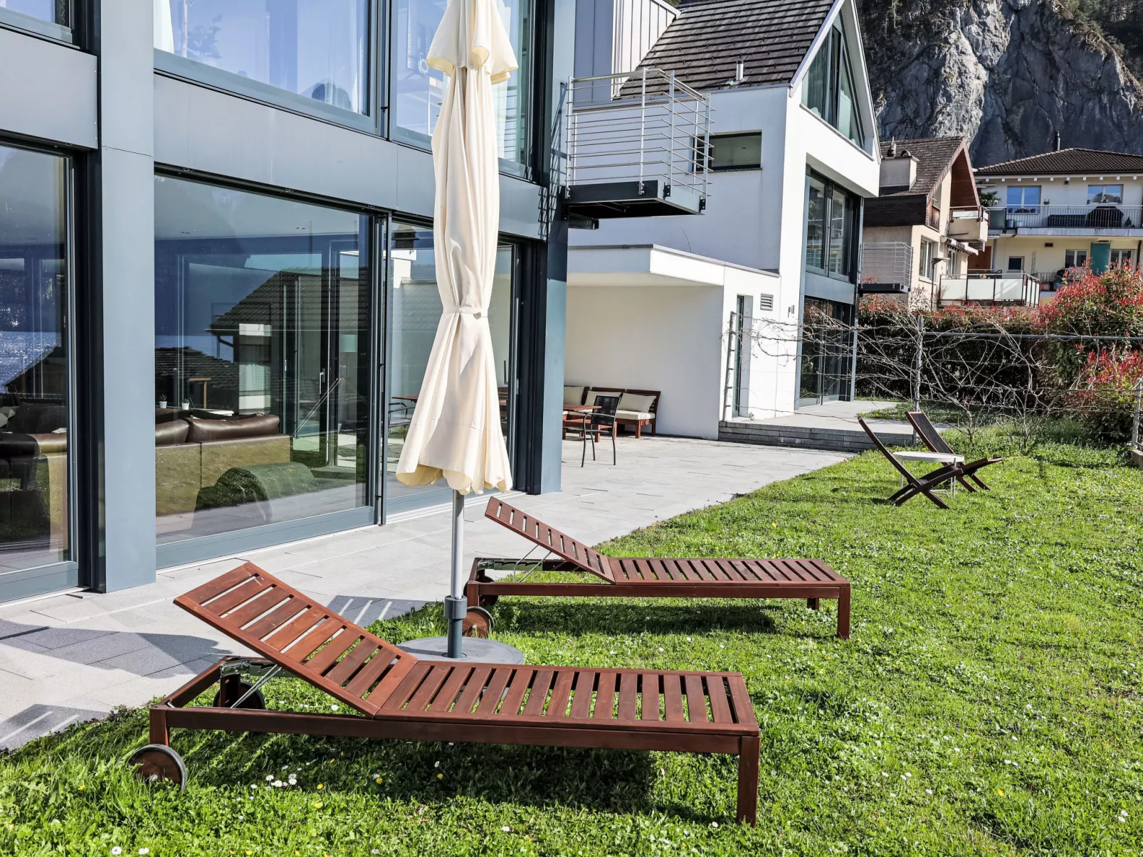 Villa am See 3-Outside