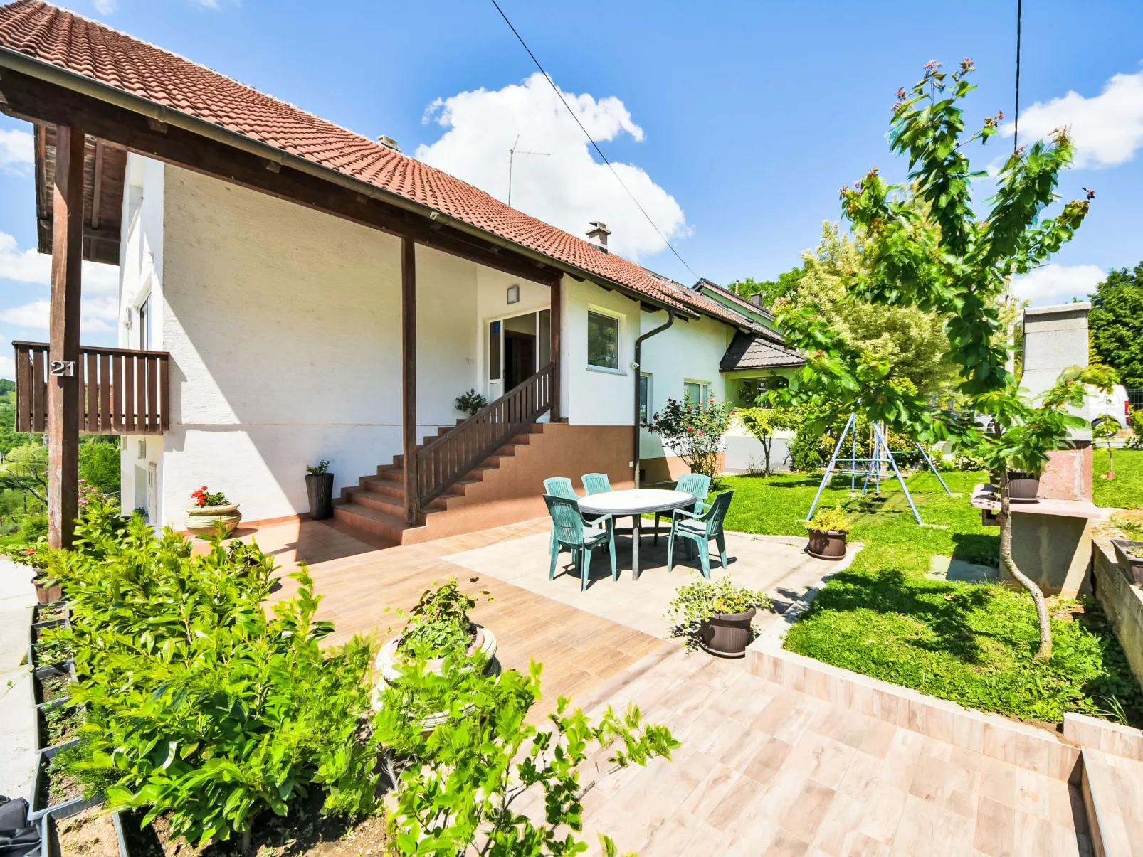 Bastaja Rastoke-Outside