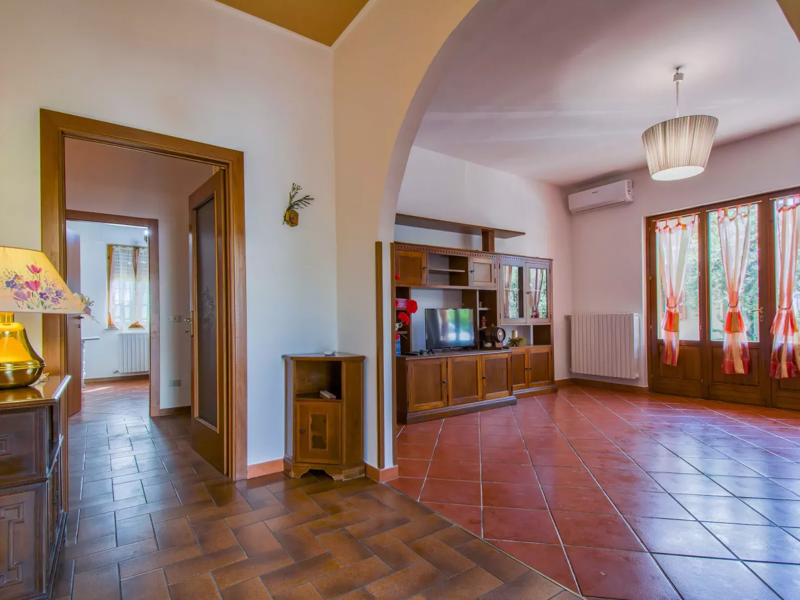Casa della Gatta-Inside