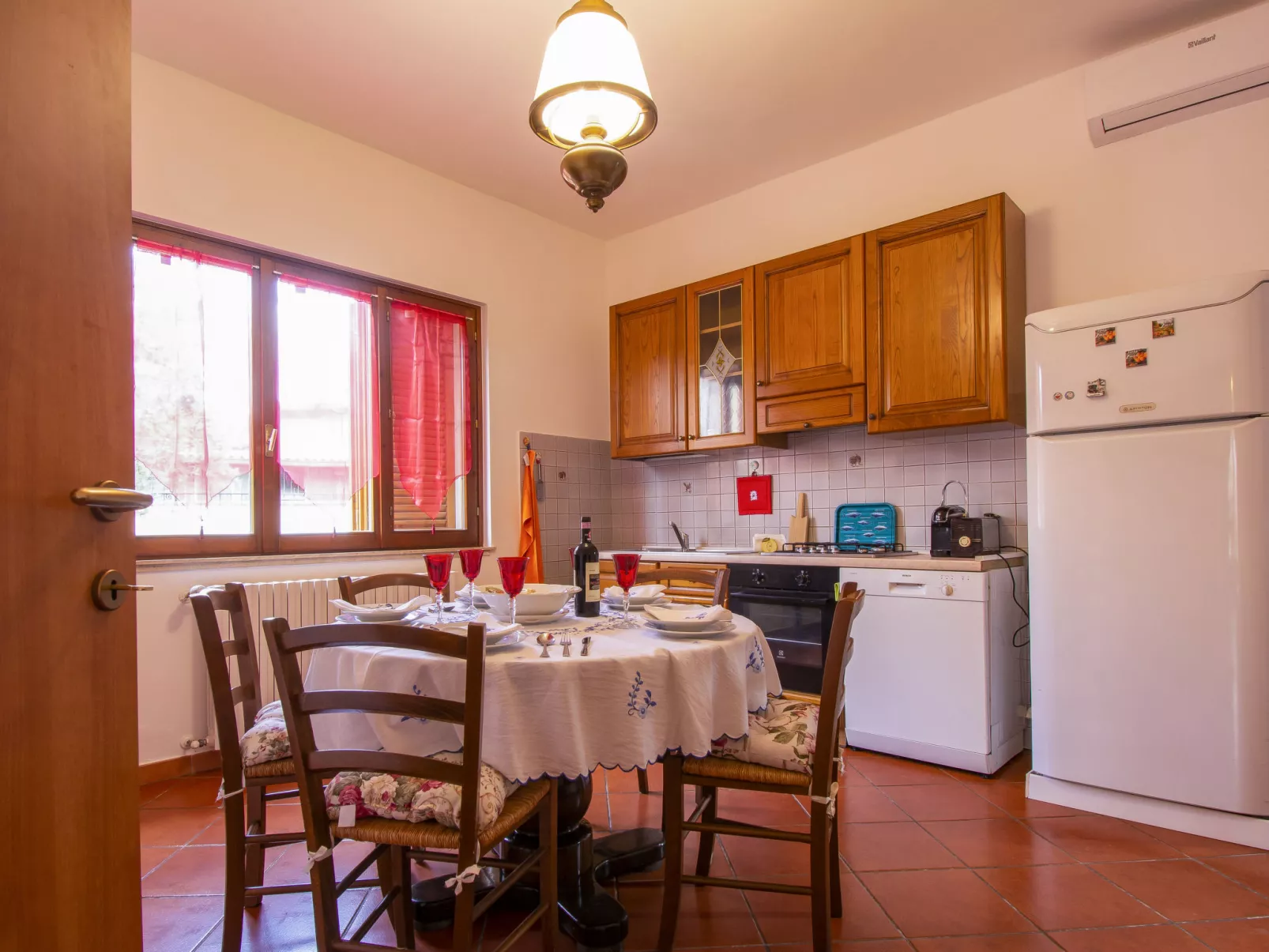 Casa della Gatta-Inside