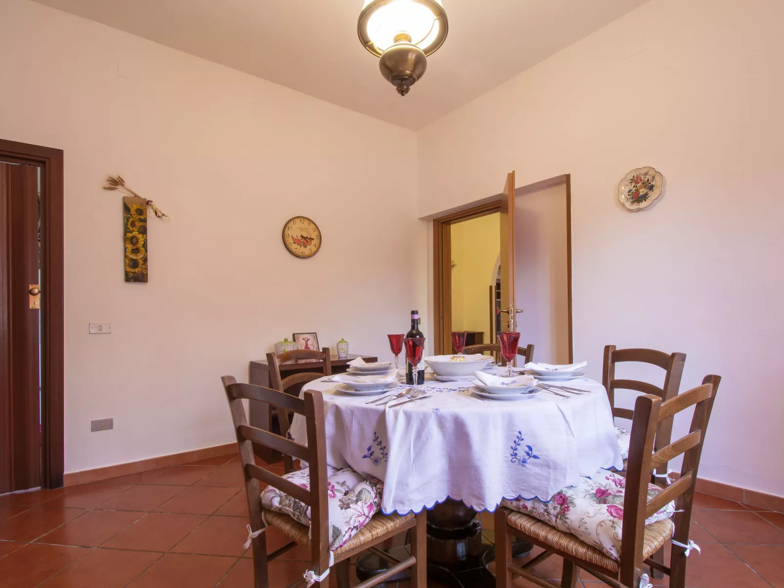 Casa della Gatta-Inside