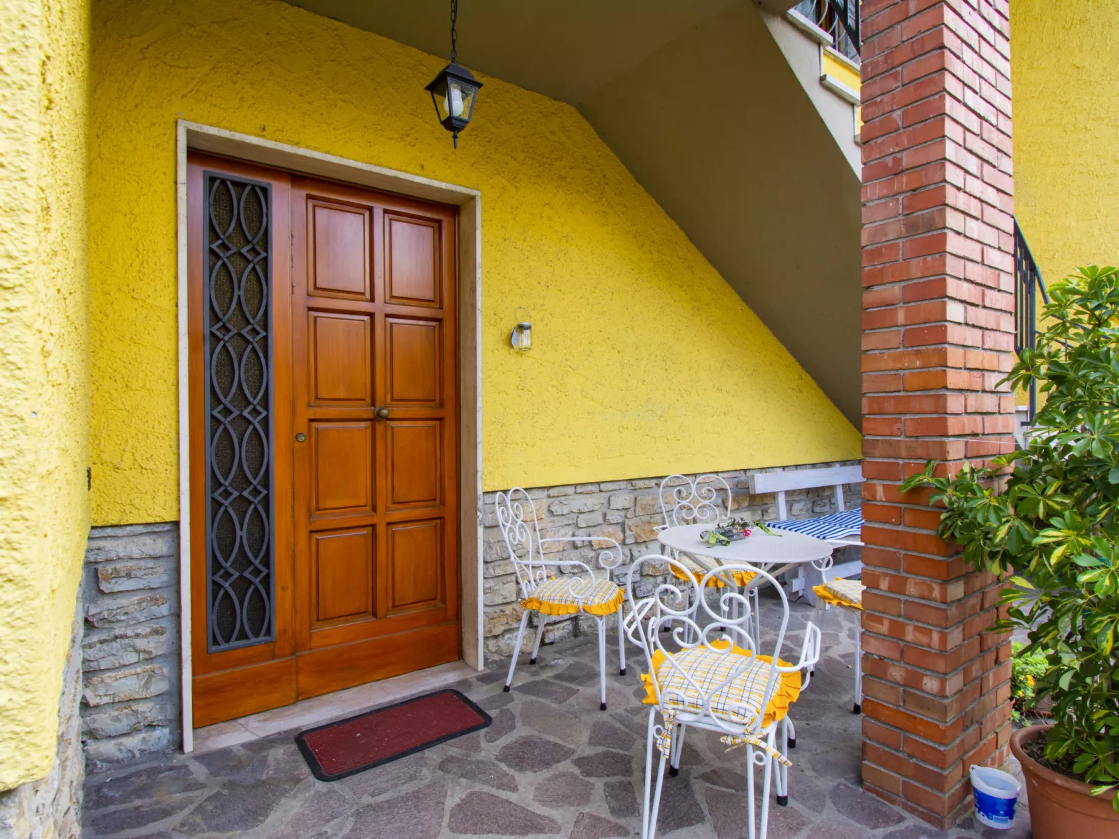 Casa della Gatta-Outside